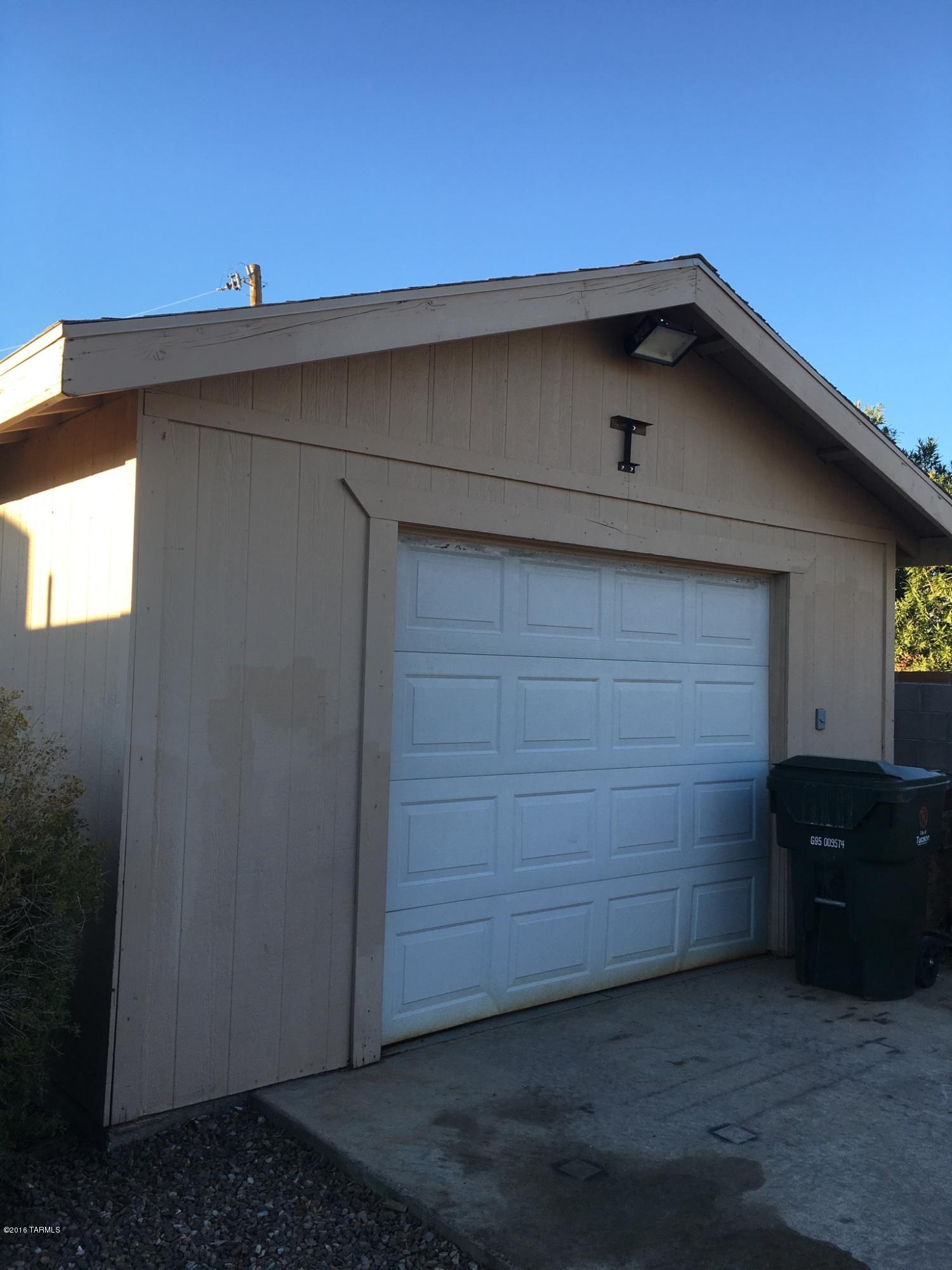 Kingston Knolls Terrace - Residential