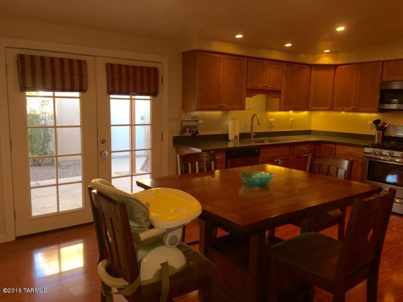 Kingston Knolls Terrace - Residential