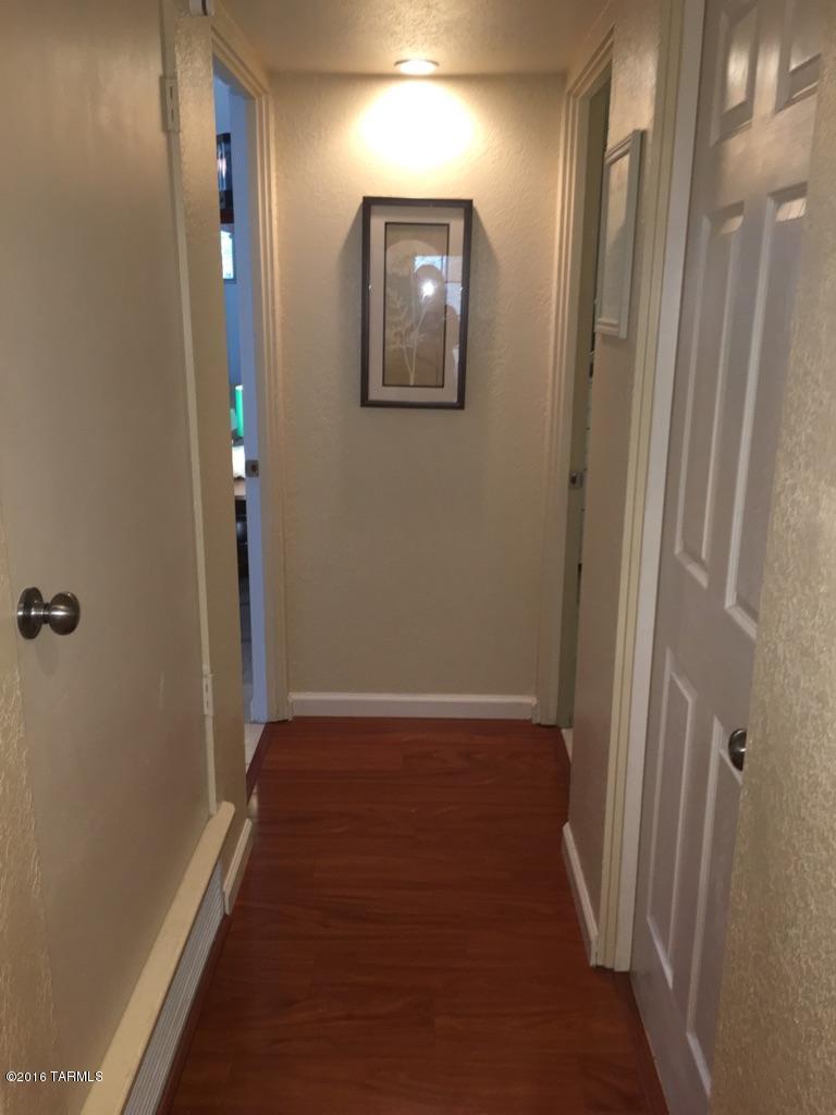 Kingston Knolls Terrace - Residential