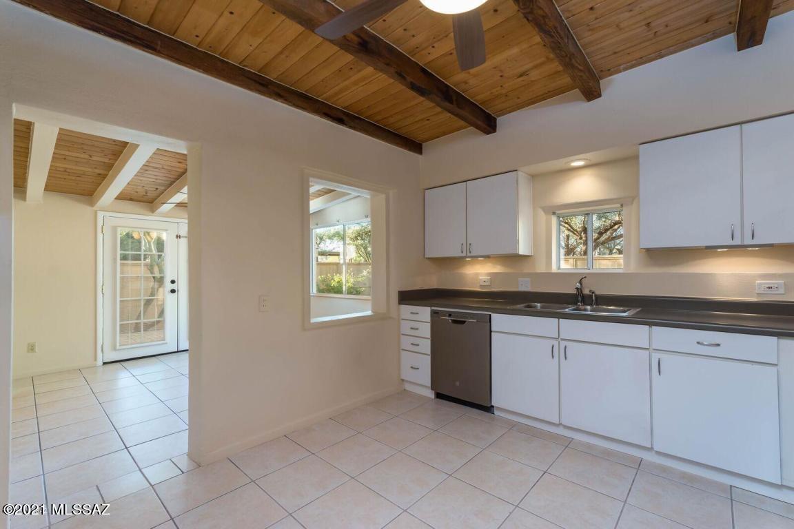 Campbell Ave. Acres - Residential