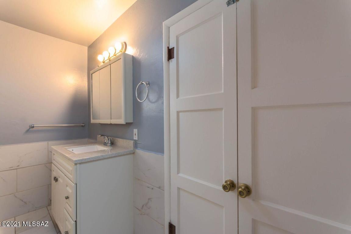 Campbell Ave. Acres - Residential