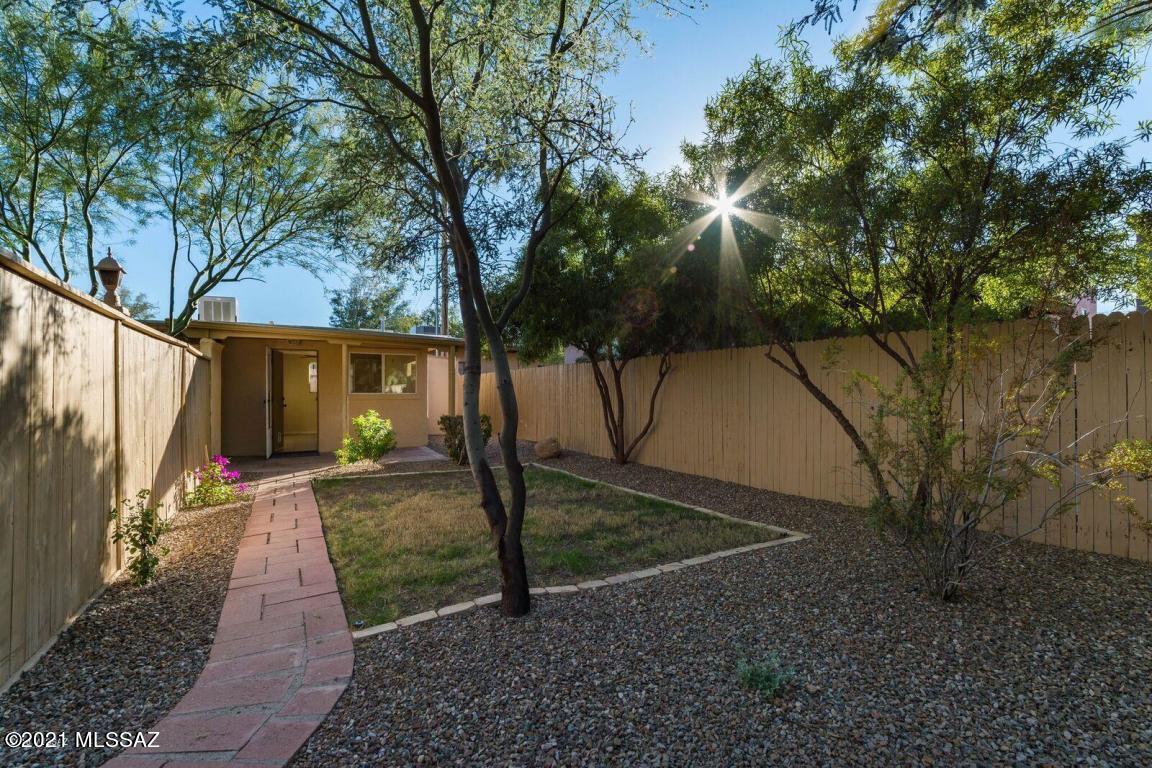 Campbell Ave. Acres - Residential