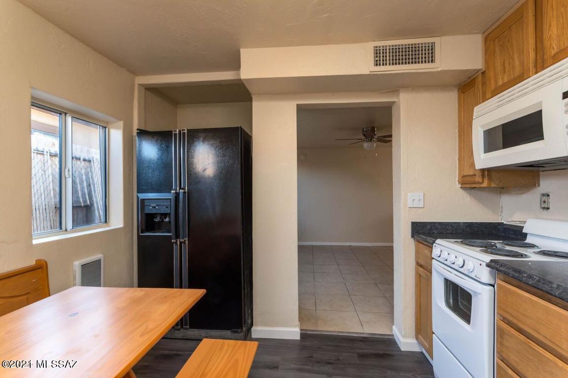 Campbell Ave. Acres - Residential