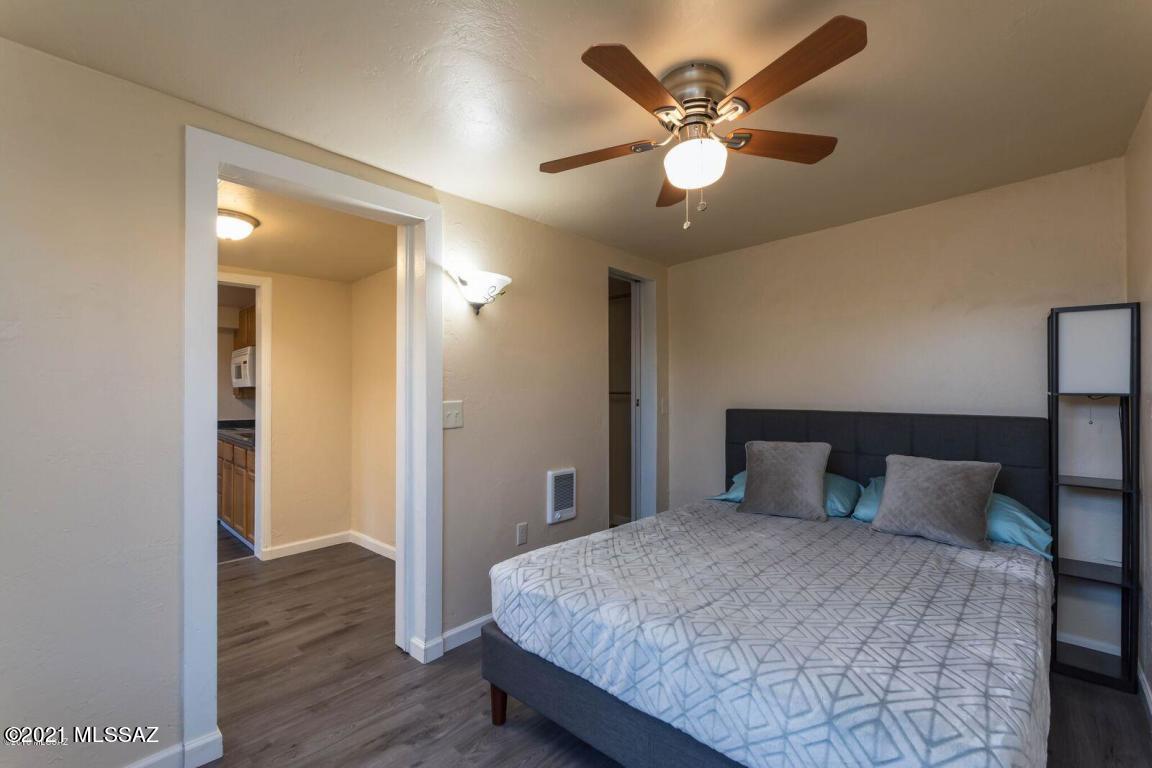 Campbell Ave. Acres - Residential