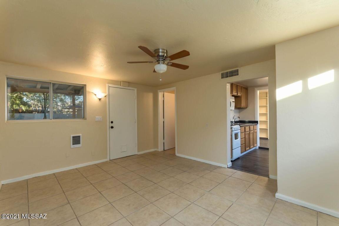 Campbell Ave. Acres - Residential