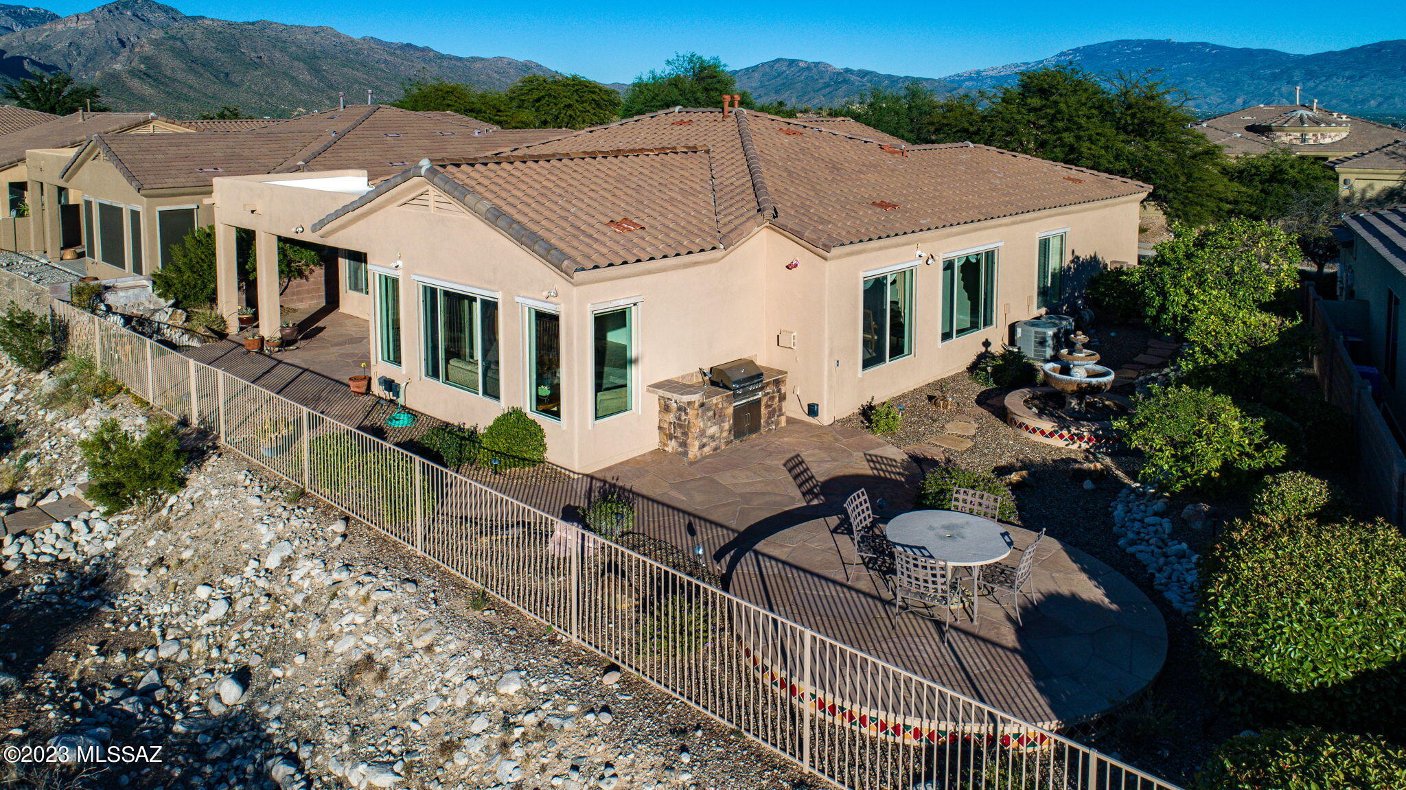 Sabino Mountain (1-290) - Residential