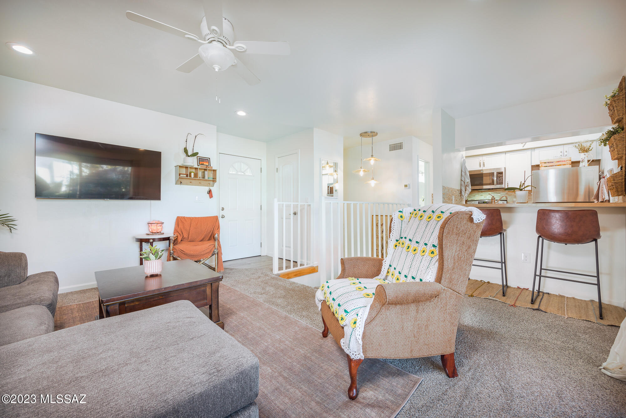 Las Colinas Condominiums - Residential