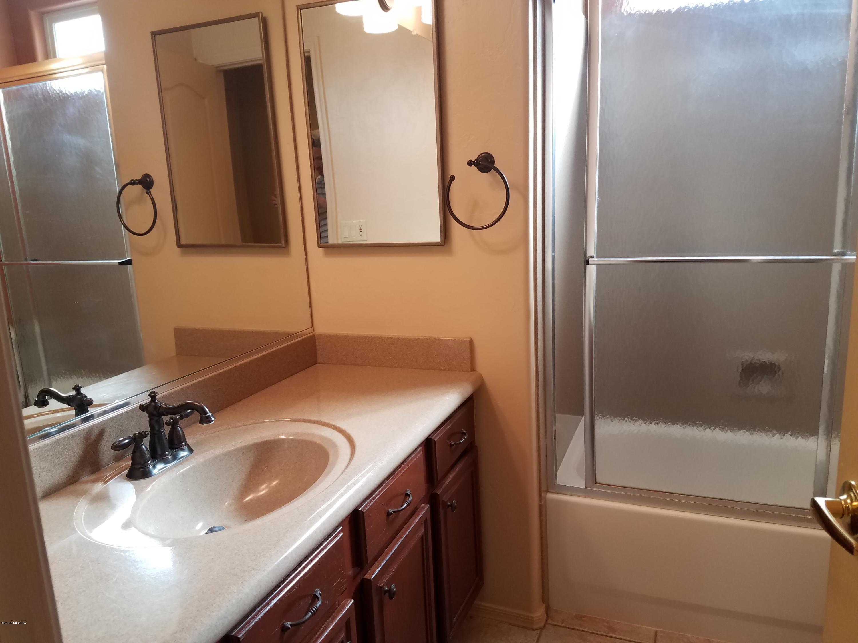 Fairway Vistas (1-27) - Residential Lease