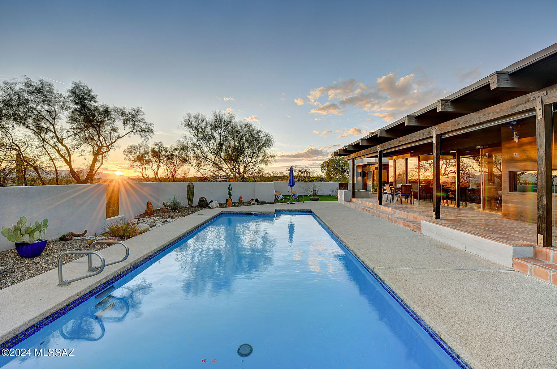 Catalina Foothills Estates NO. 10 (1-72) - Residential
