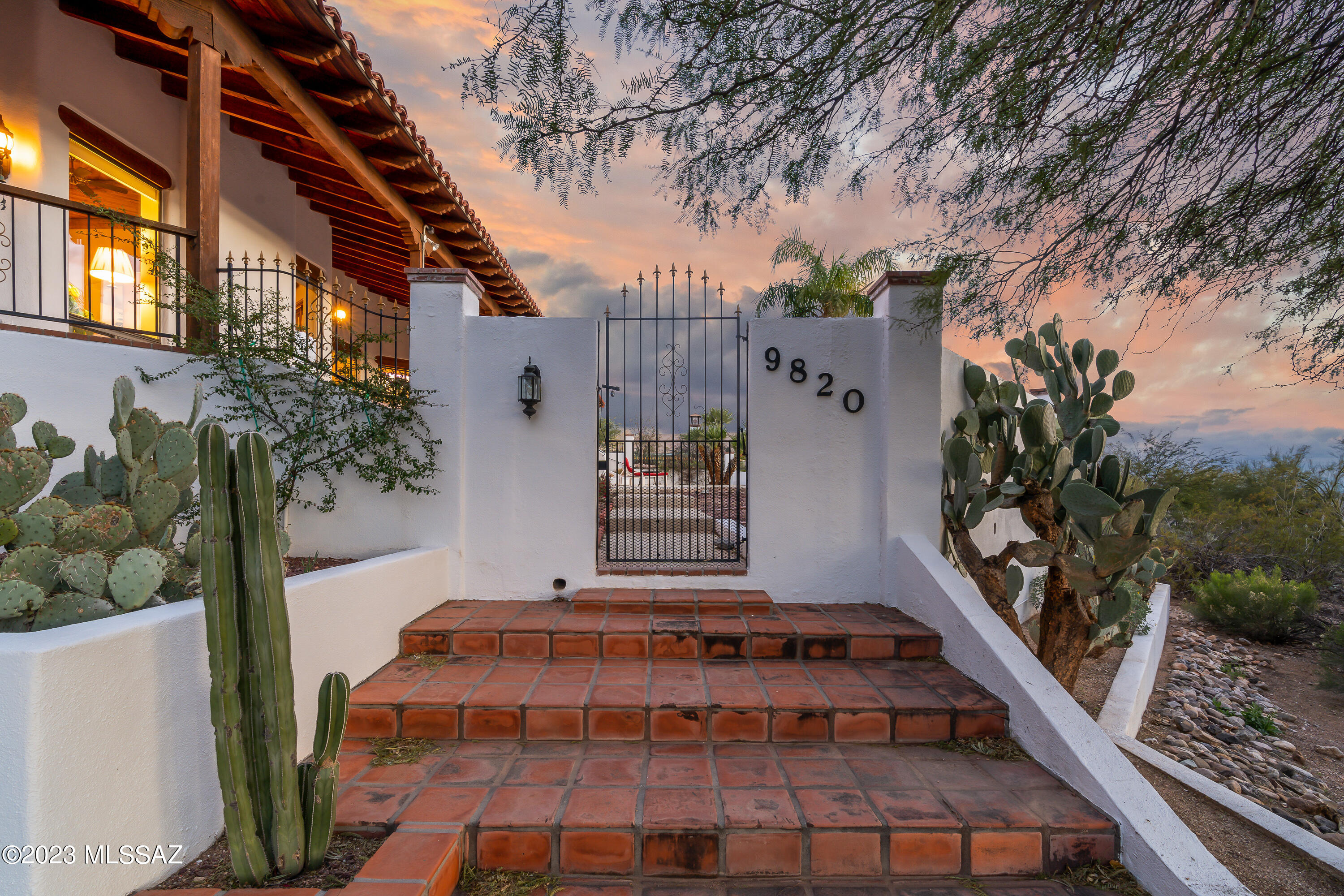 Catalina Del Sol (1-71) - Residential