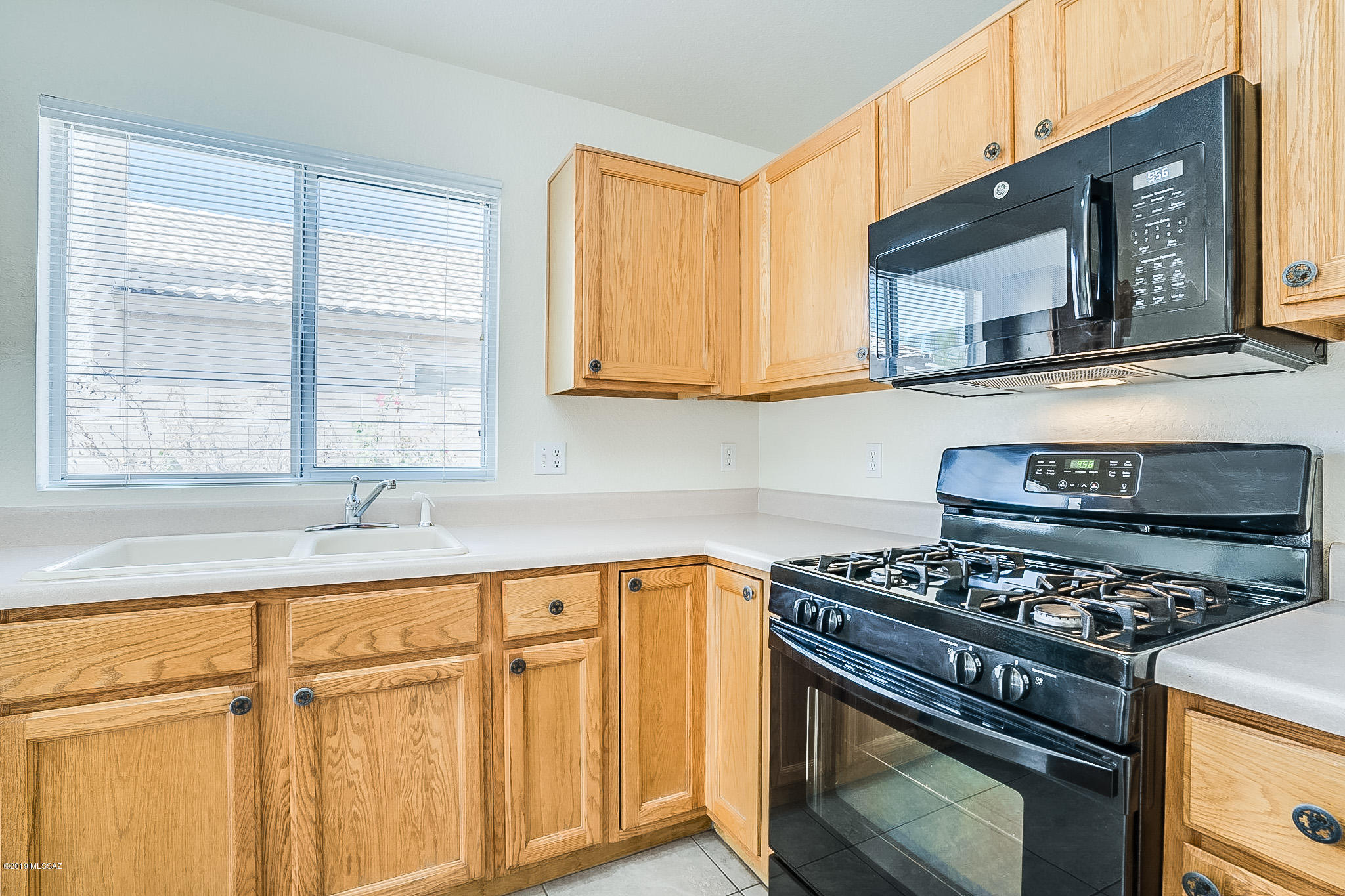 La Cholla Ridge (1-77) - Residential Lease