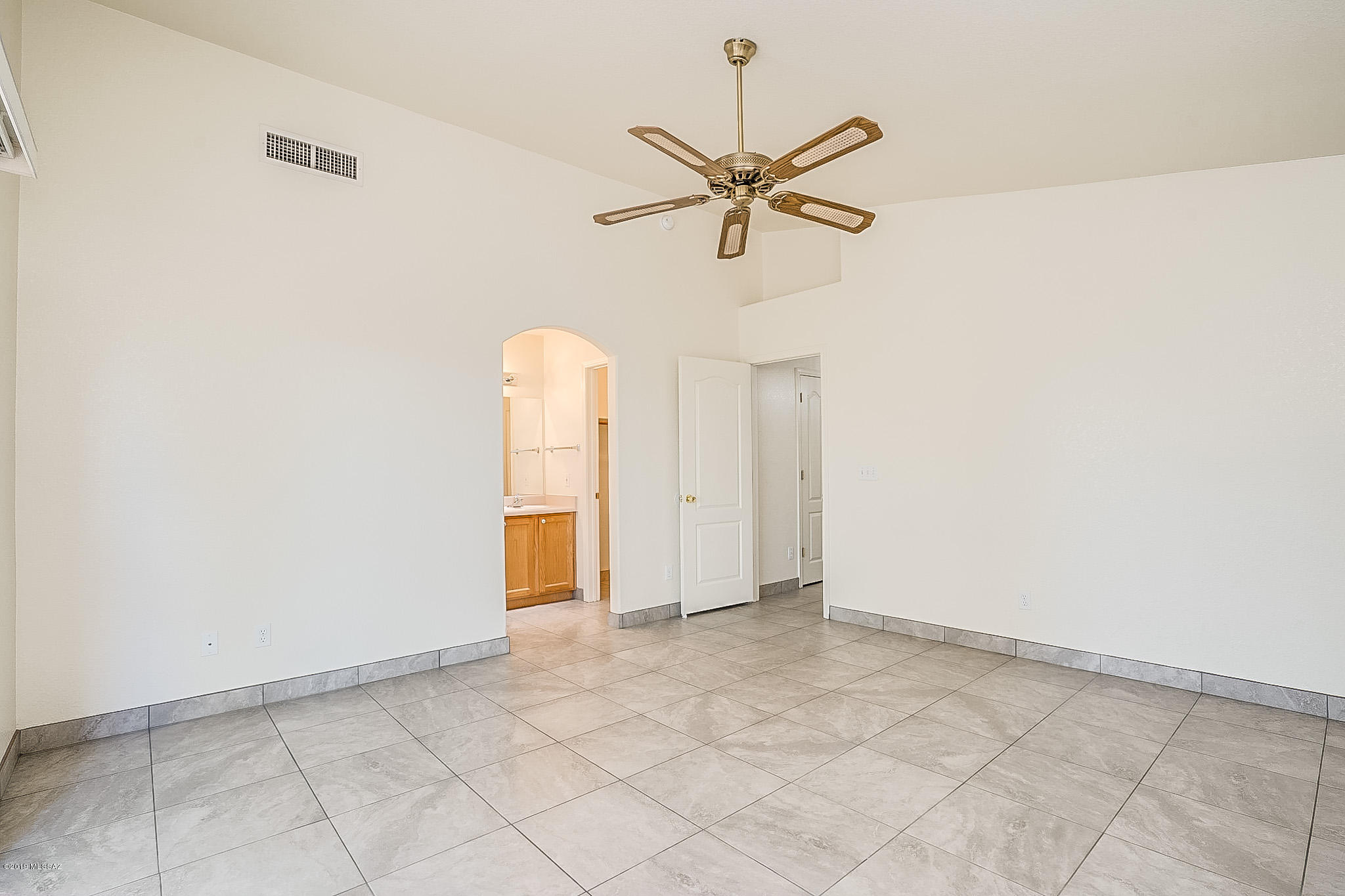 La Cholla Ridge (1-77) - Residential Lease