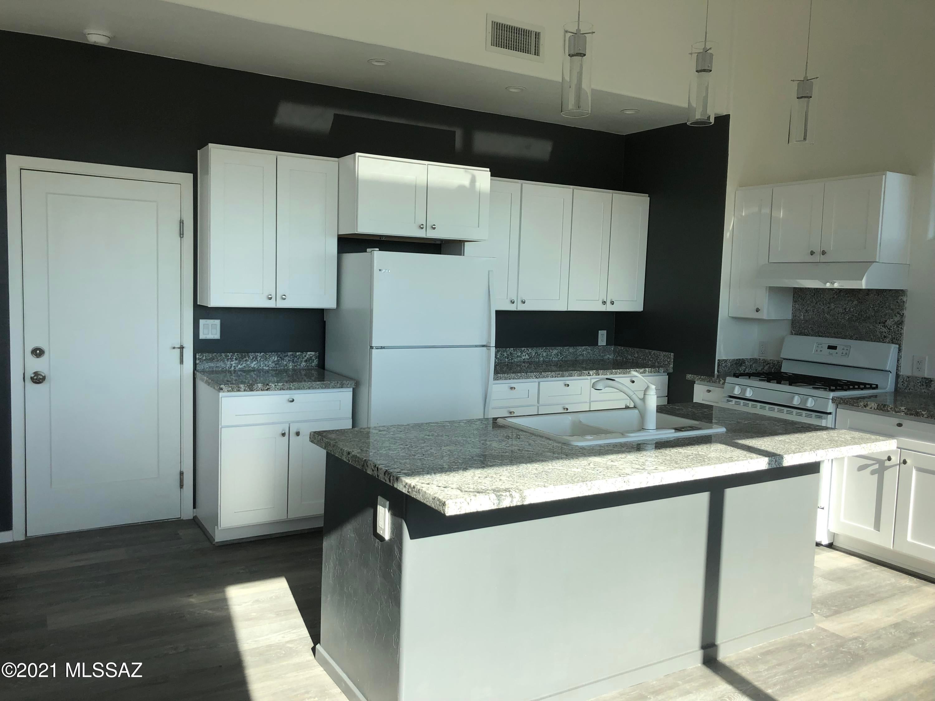 Indian Hills - Residential Lease