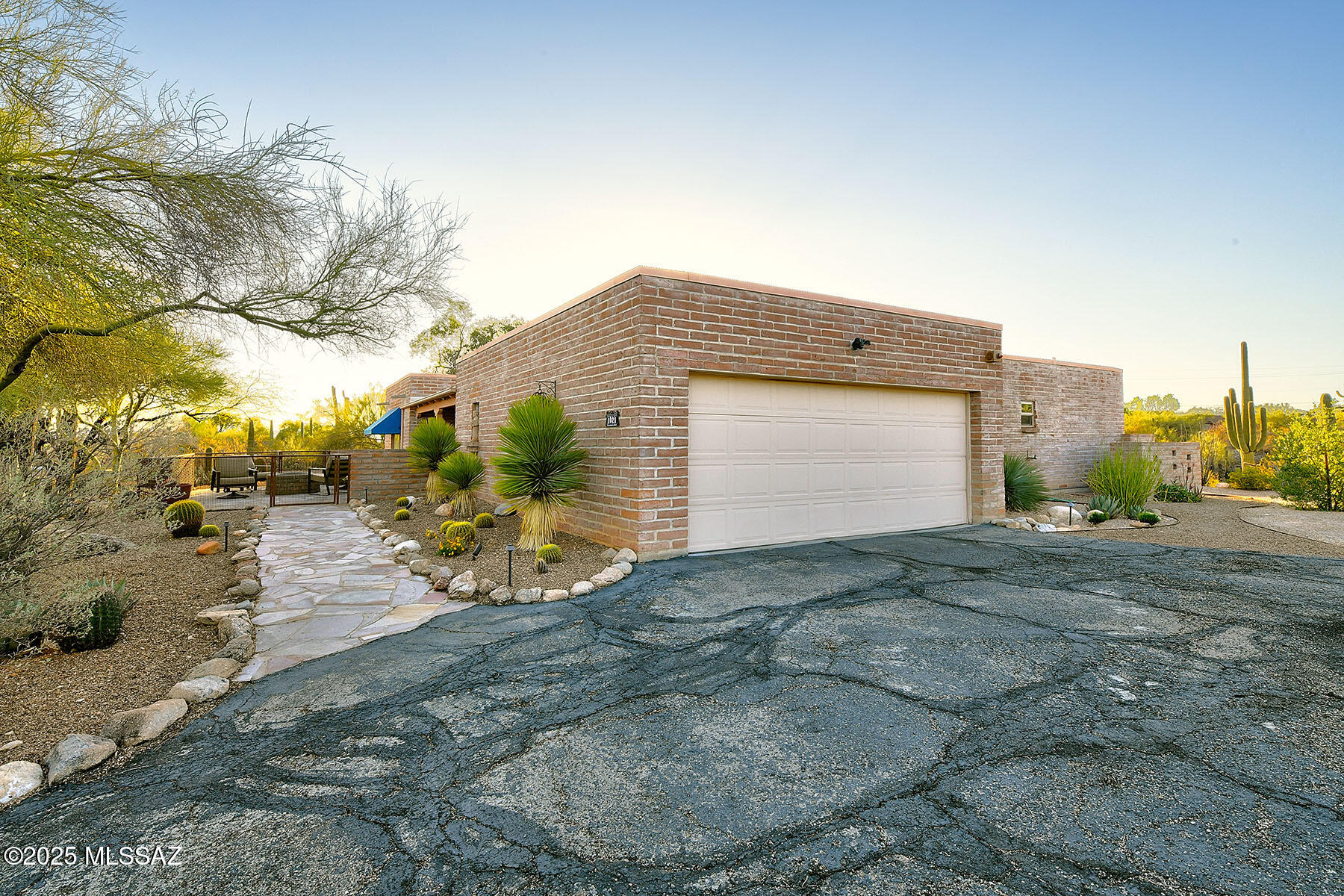 Catalina Foothills Estates NO. 7 - Residential