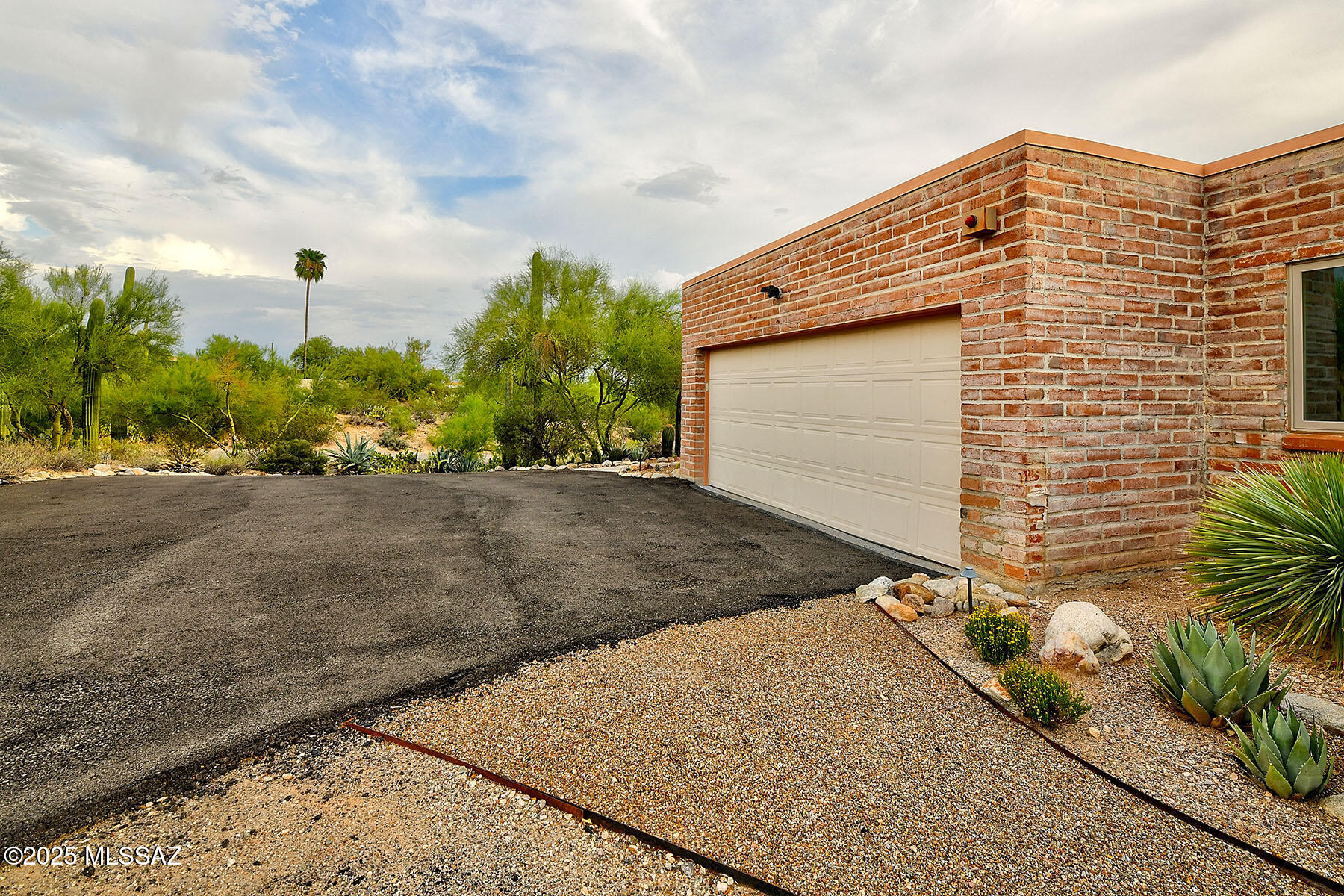 Catalina Foothills Estates NO. 7 - Residential