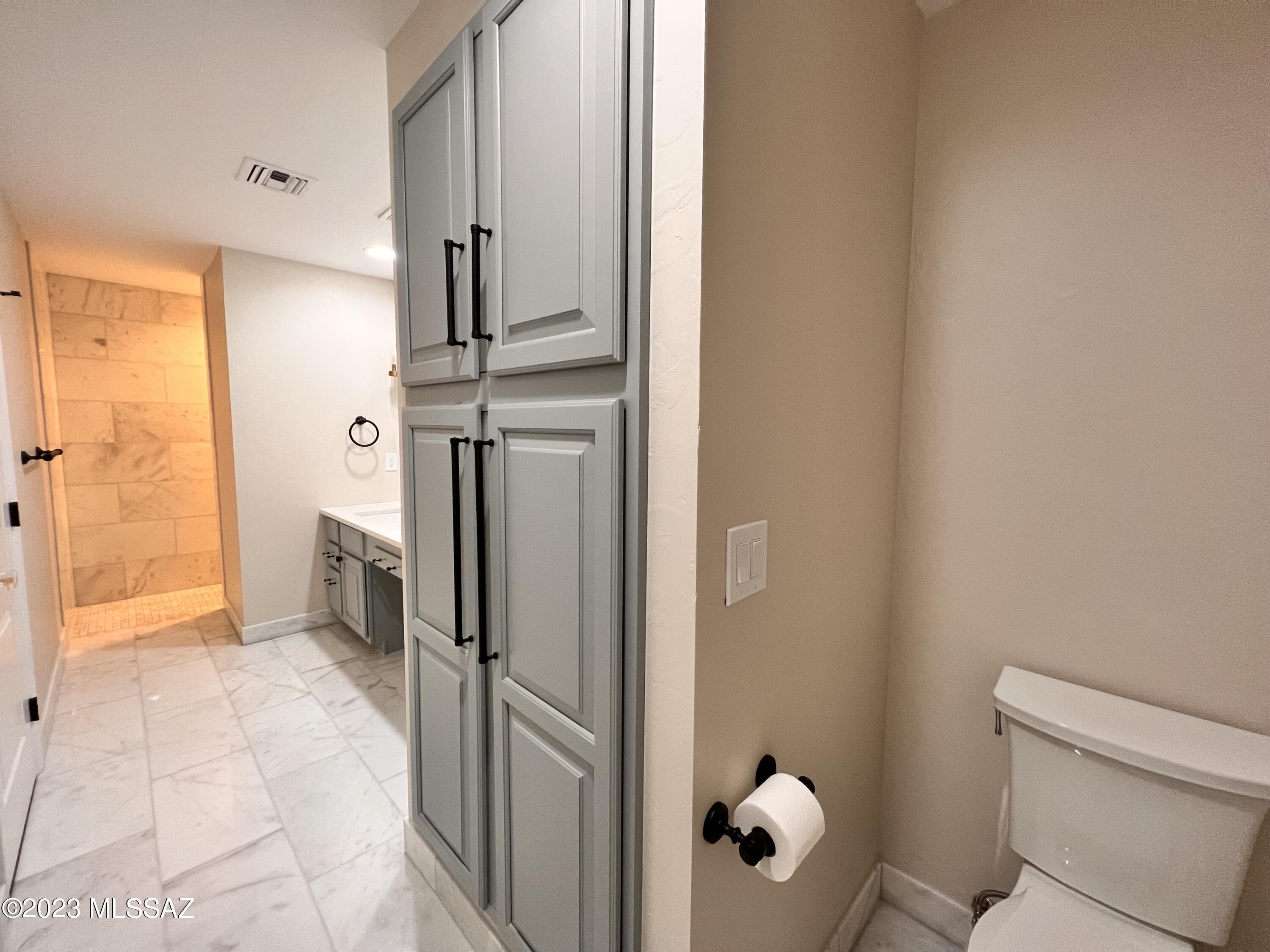 Regal Manor Estates (1-23) - Residential Lease