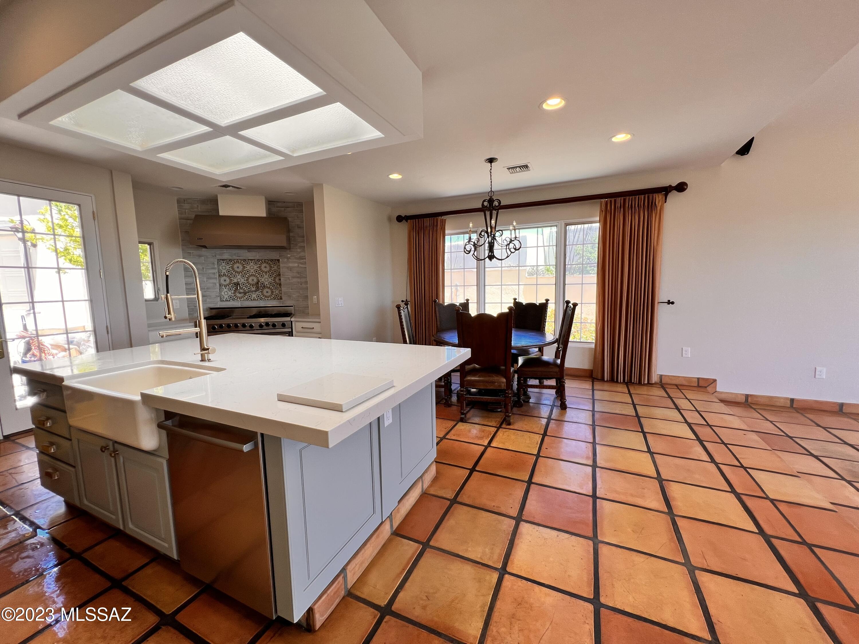 Regal Manor Estates (1-23) - Residential Lease