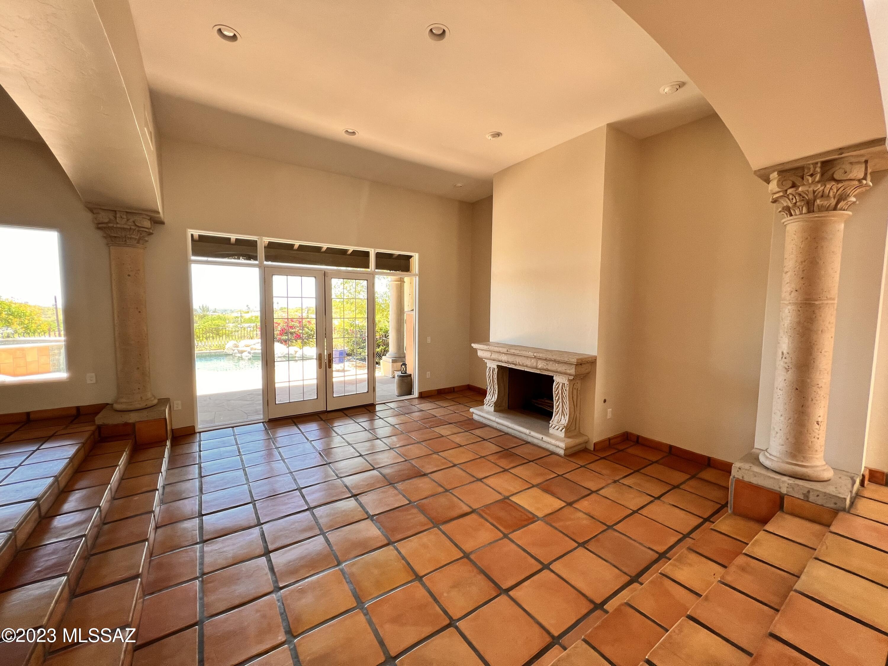 Regal Manor Estates (1-23) - Residential Lease