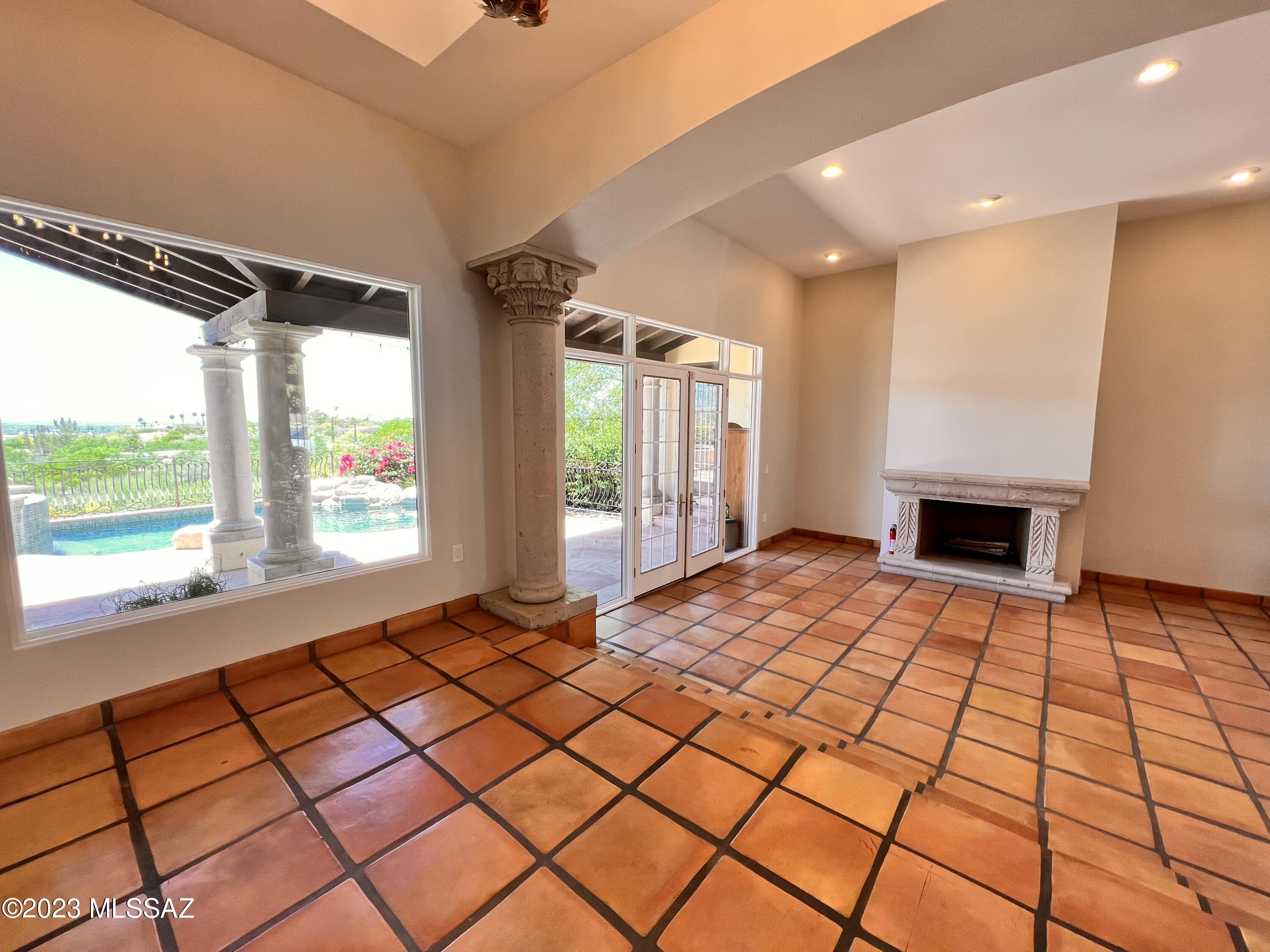 Regal Manor Estates (1-23) - Residential Lease