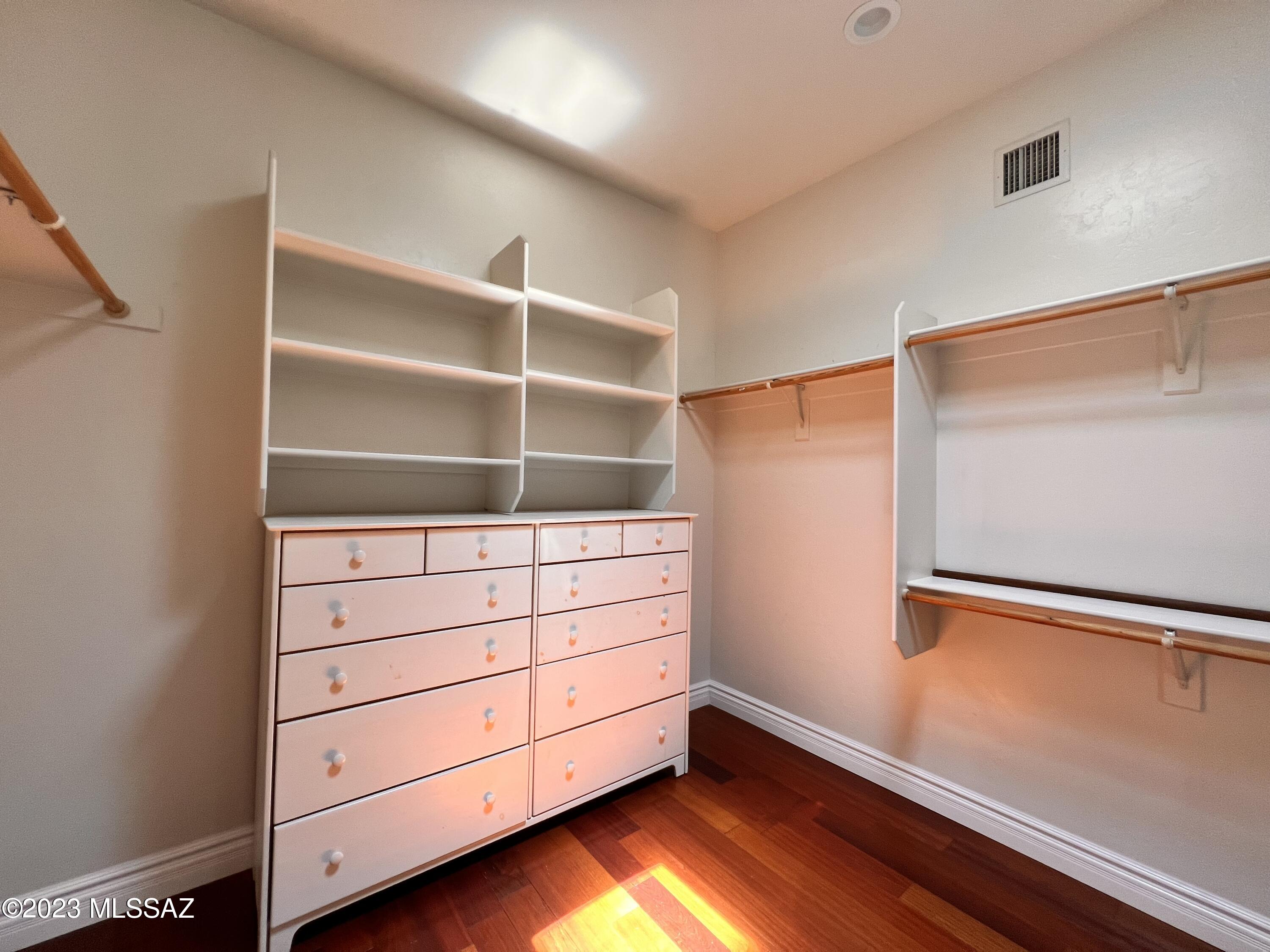 Regal Manor Estates (1-23) - Residential Lease