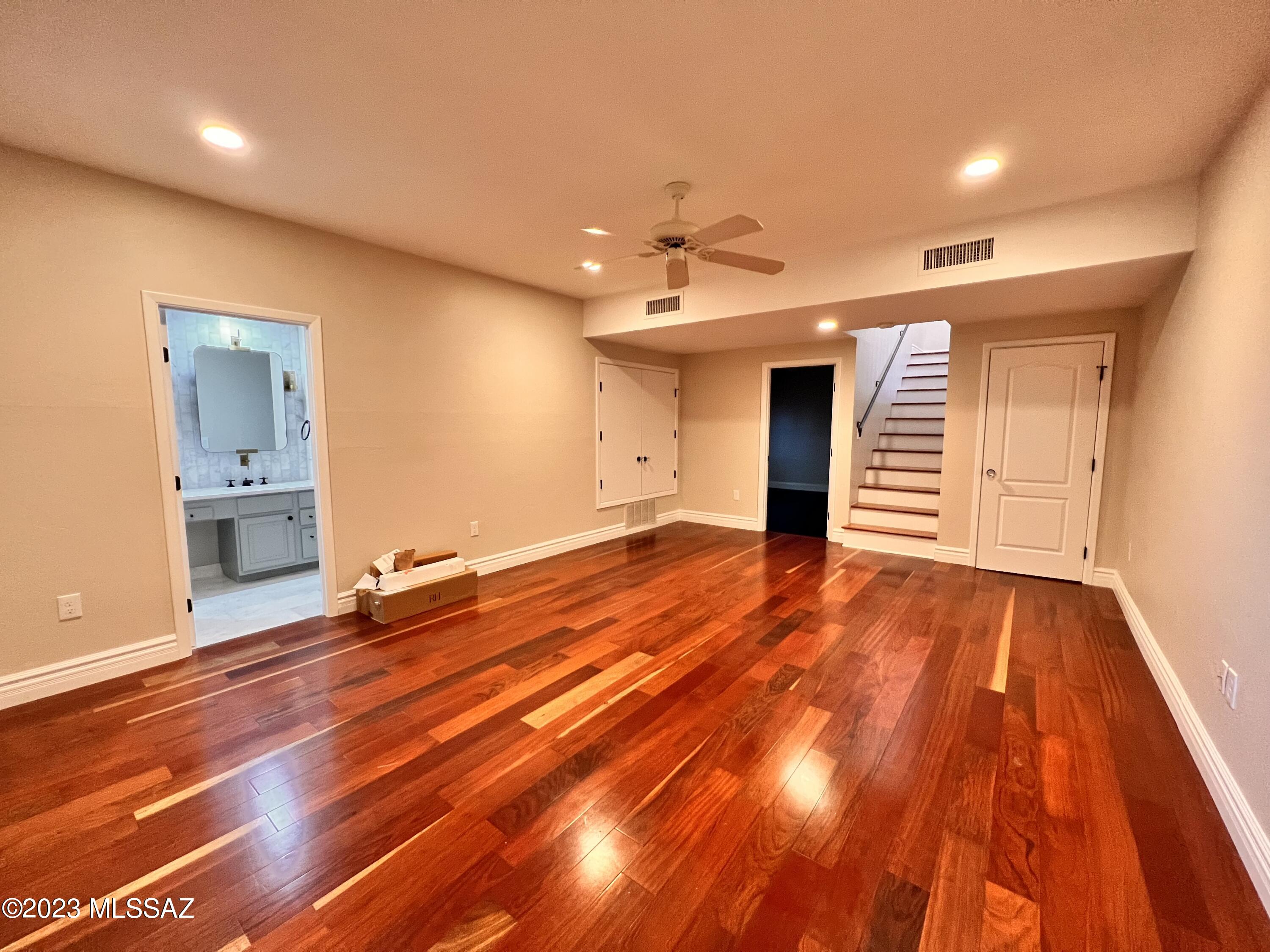 Regal Manor Estates (1-23) - Residential Lease