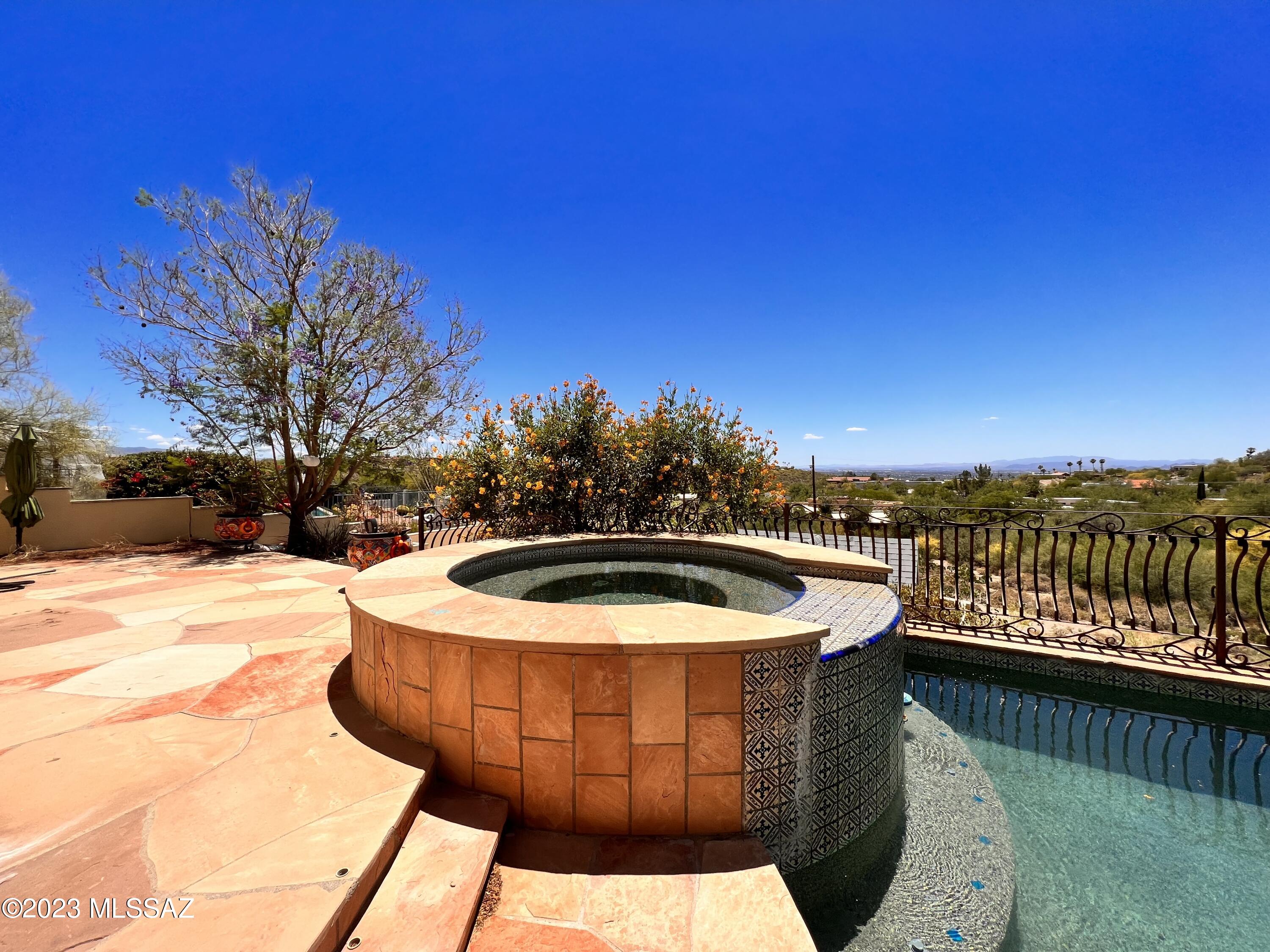 Regal Manor Estates (1-23) - Residential Lease