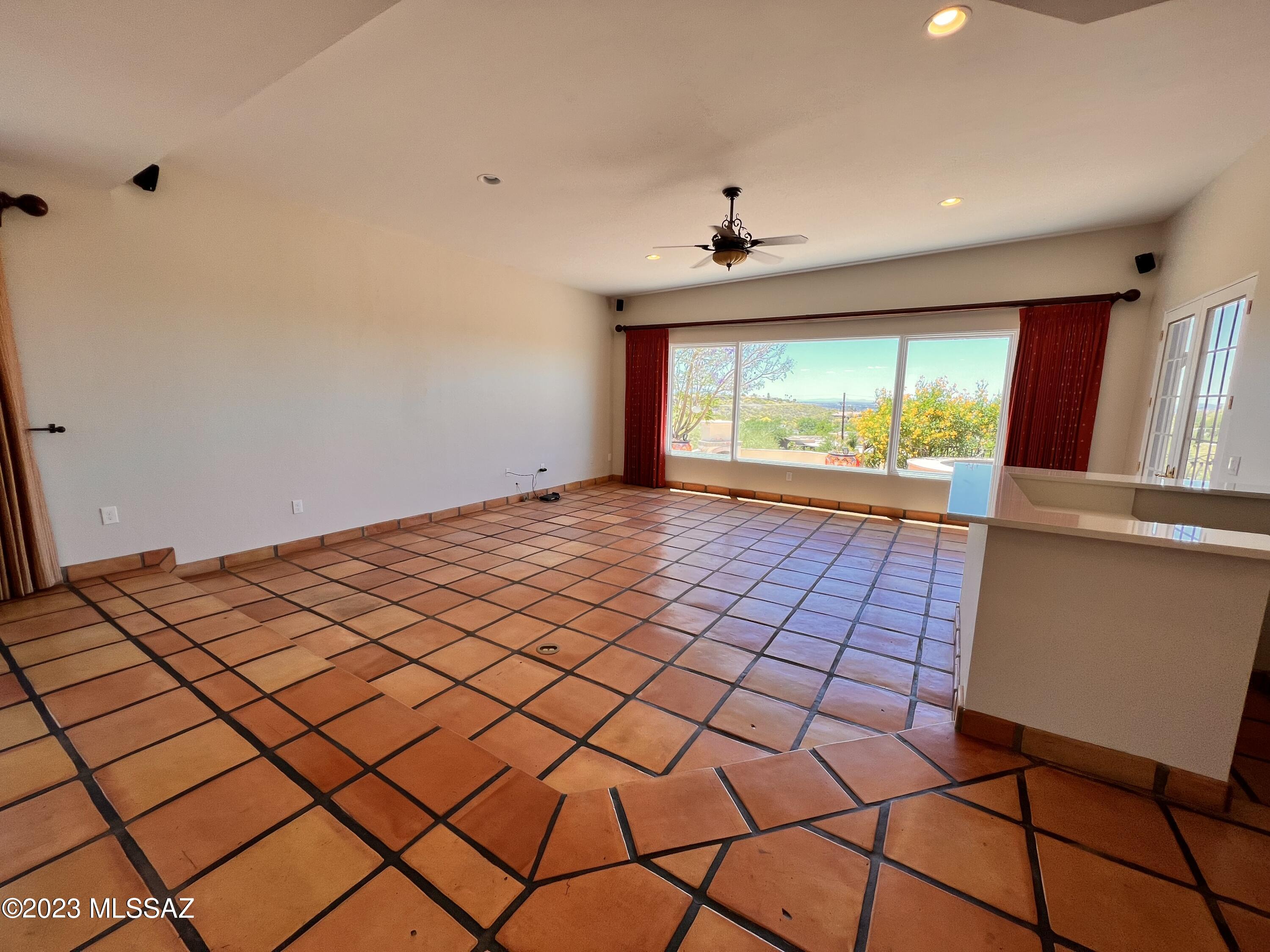Regal Manor Estates (1-23) - Residential Lease
