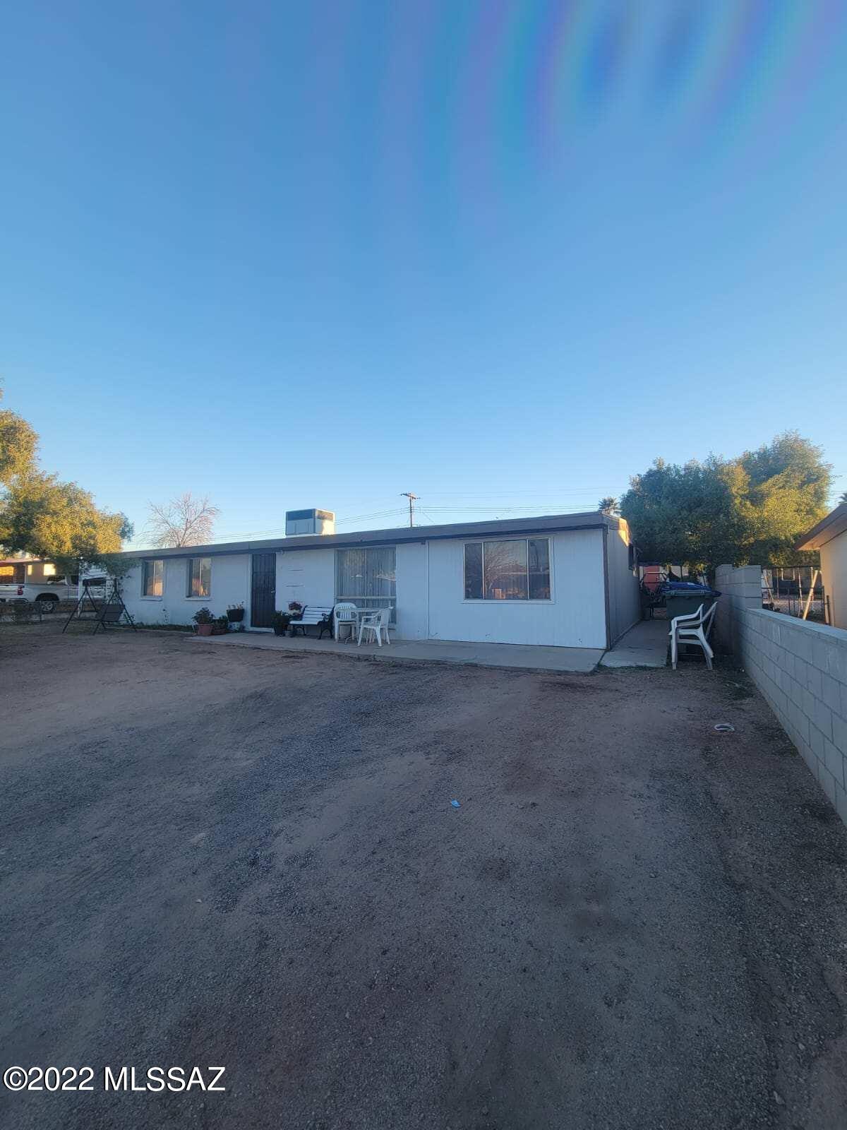 This Home features in the main house 4 bedroom and one and half bathrooms, (since carport was converted to a bedroom) It also includes a Master Suite on the back that needs to be finished, (all current work was performed with city permits). Home is located on a quiet neighborhood.  This home also contains an open area that includes the kitchen, dining and living room, the Kitchen has newer cabinets and granite counters, beautiful tile on all the right places, Inside Laundry, spacious backyard and extra storage
Take advantage on this unfinished master room to increase the home value.  ''Seller's lost will be your gain''.  

Come and see it!!