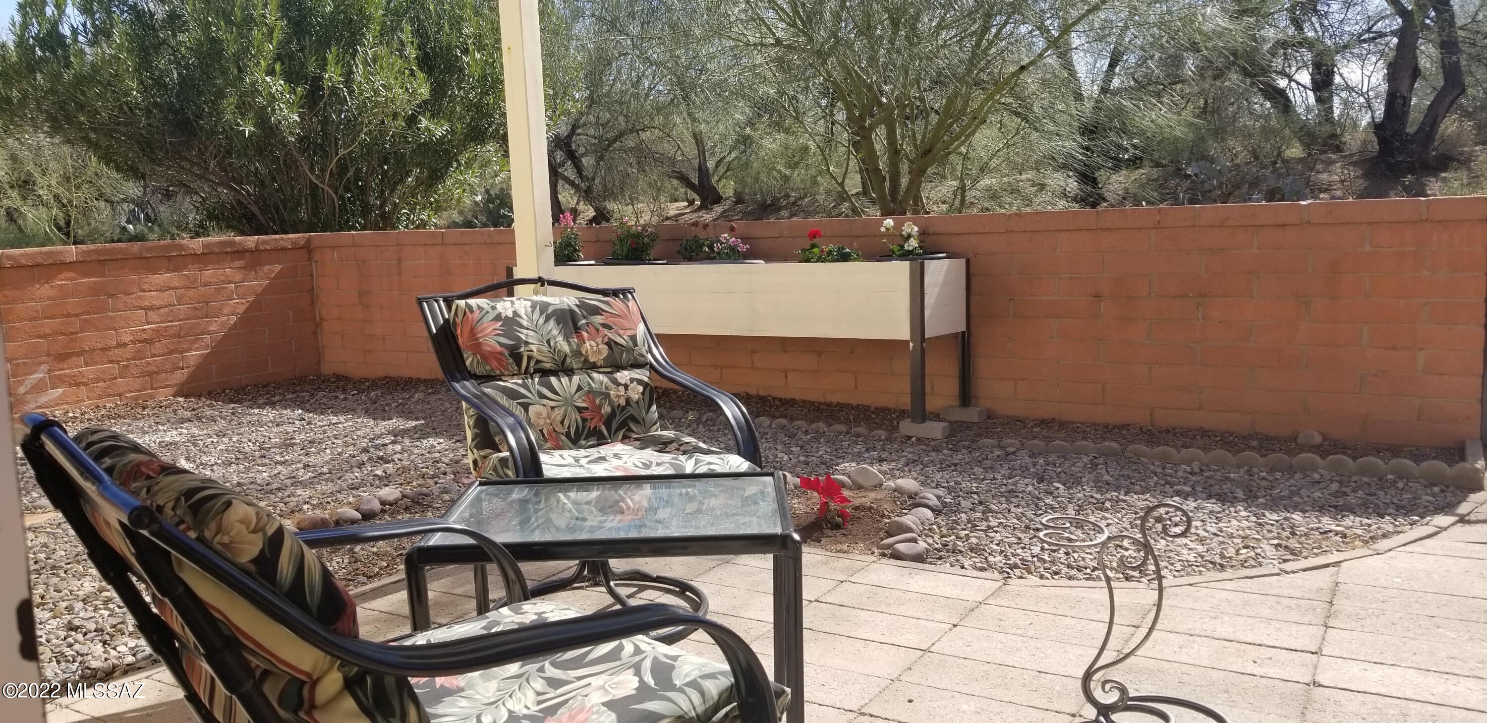 Green Valley Desert Meadows Townhouses (82-197) - Residential