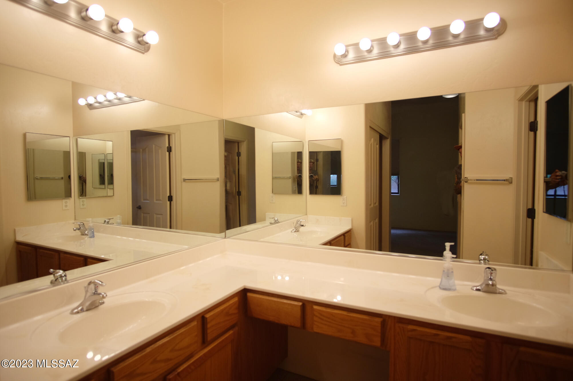 Barrio Rincon (1-82) - Residential Lease