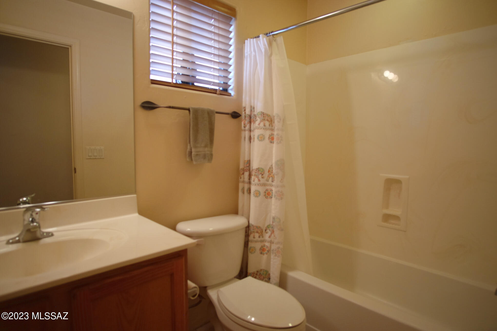 Barrio Rincon (1-82) - Residential Lease
