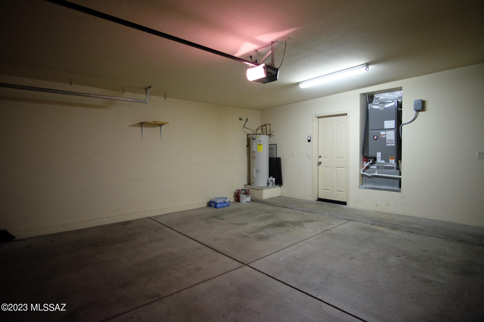 Barrio Rincon (1-82) - Residential Lease
