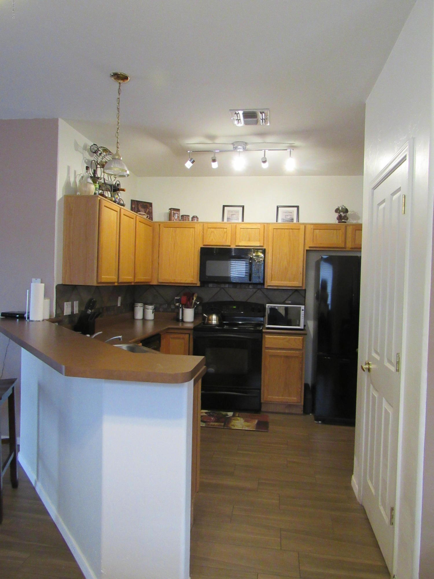 Continental Reserve Blk. 7 & 8 (1-82) - Residential