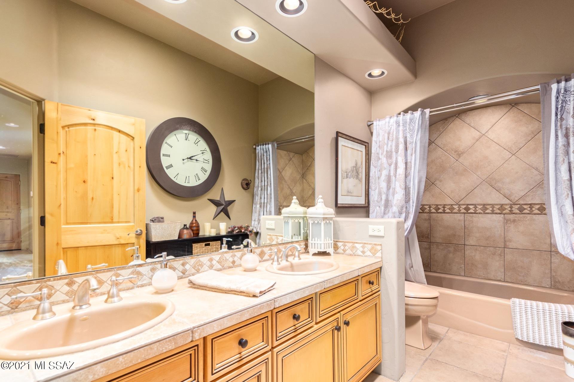 Canada Hills Est Phase II (128-130) - Residential