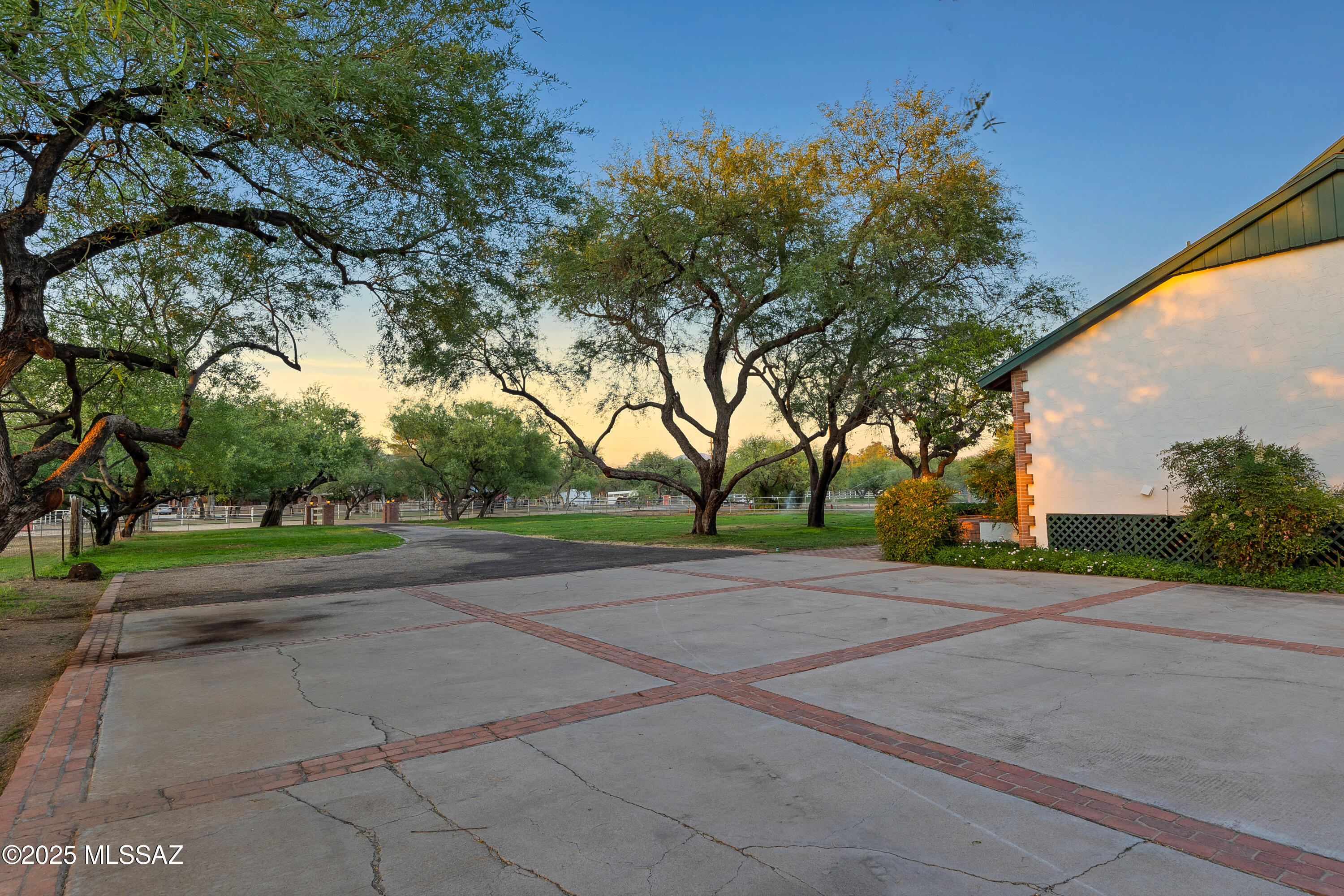 Tanque Verde Country Estates - Residential