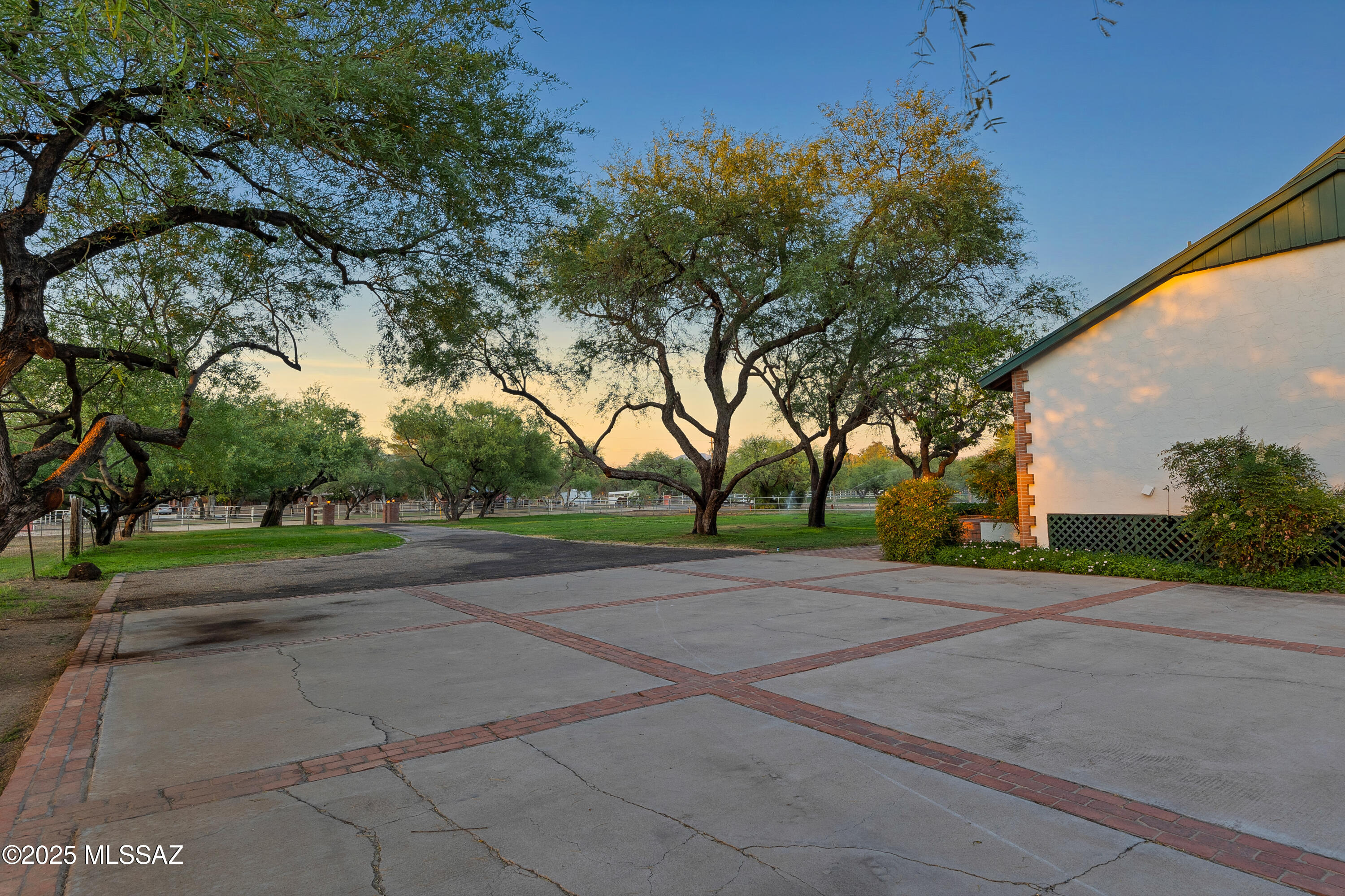 Tanque Verde Country Estates - Residential