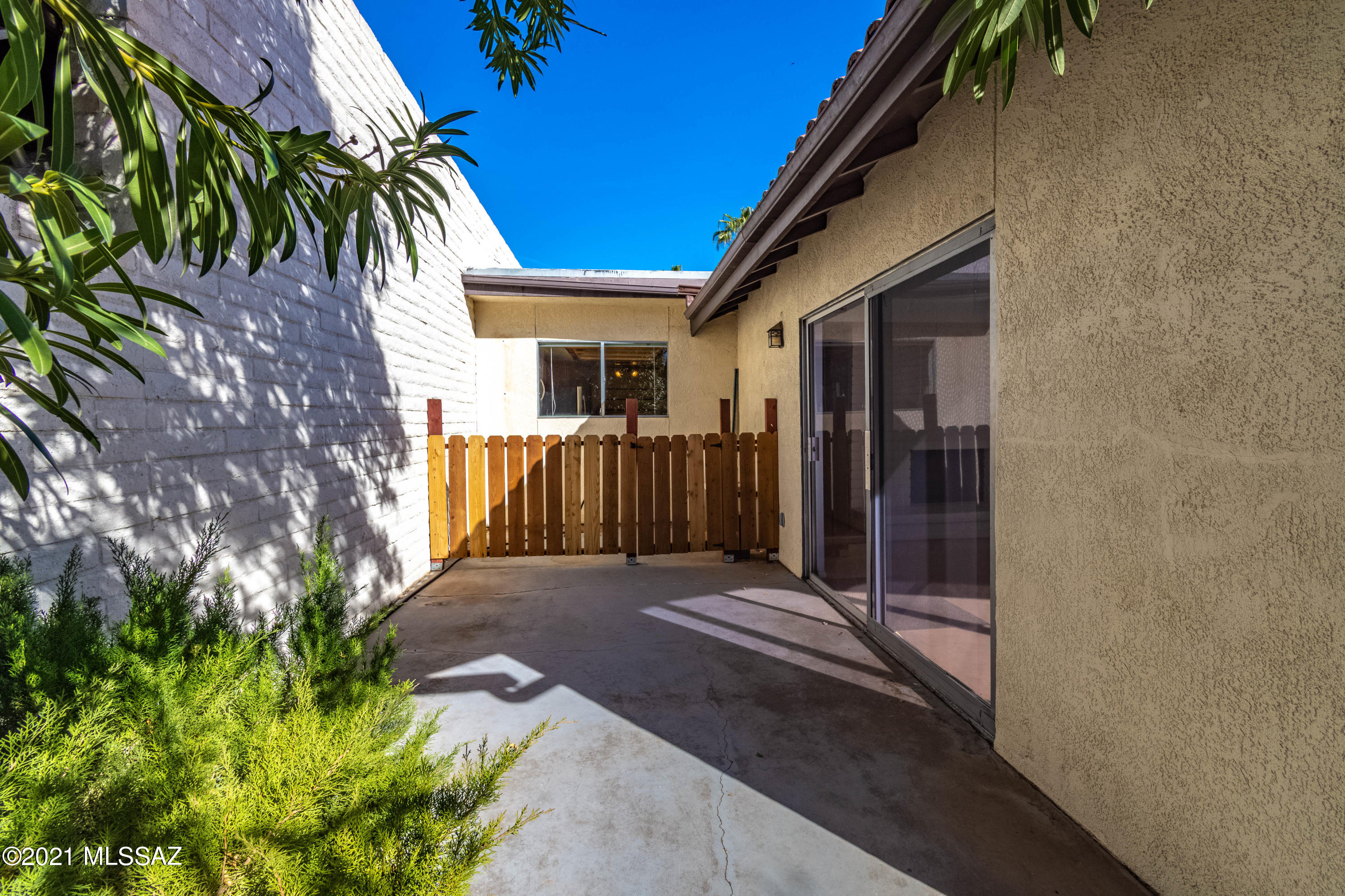 Dorado Cc Est - Residential