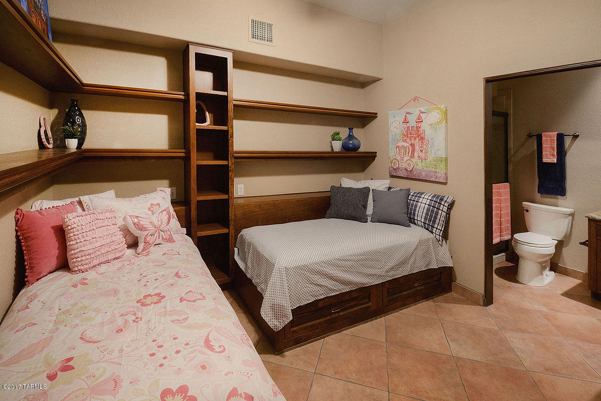 Catalina Foothills Est. NO. 10 (73-90, 119, 121, 123, 127-146) - Residential