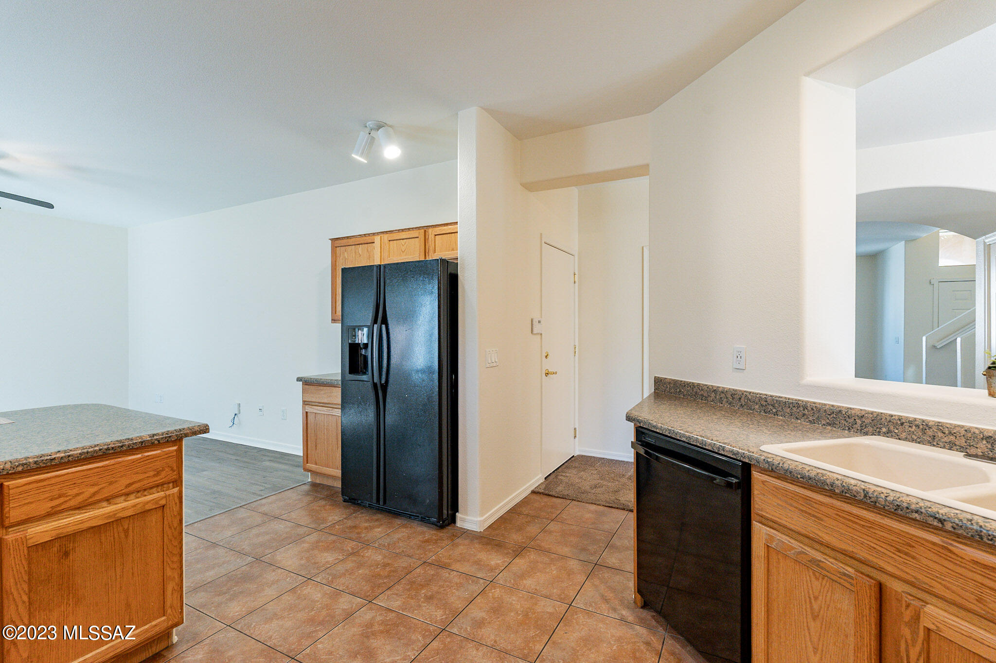 Presidio De Cancion (1-200) - Residential