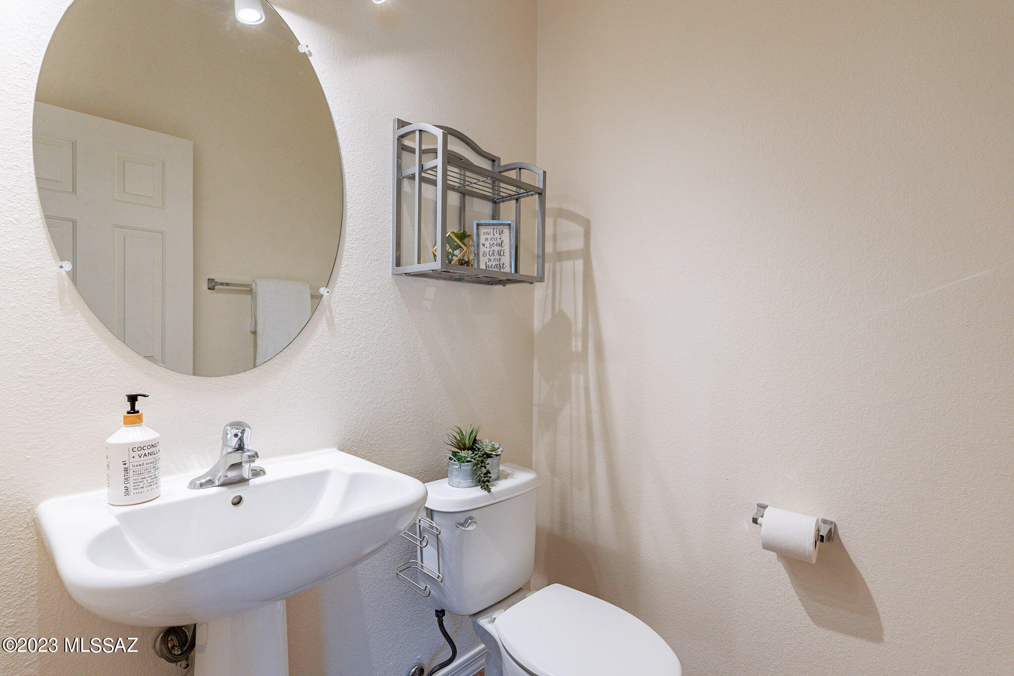 Presidio De Cancion (1-200) - Residential