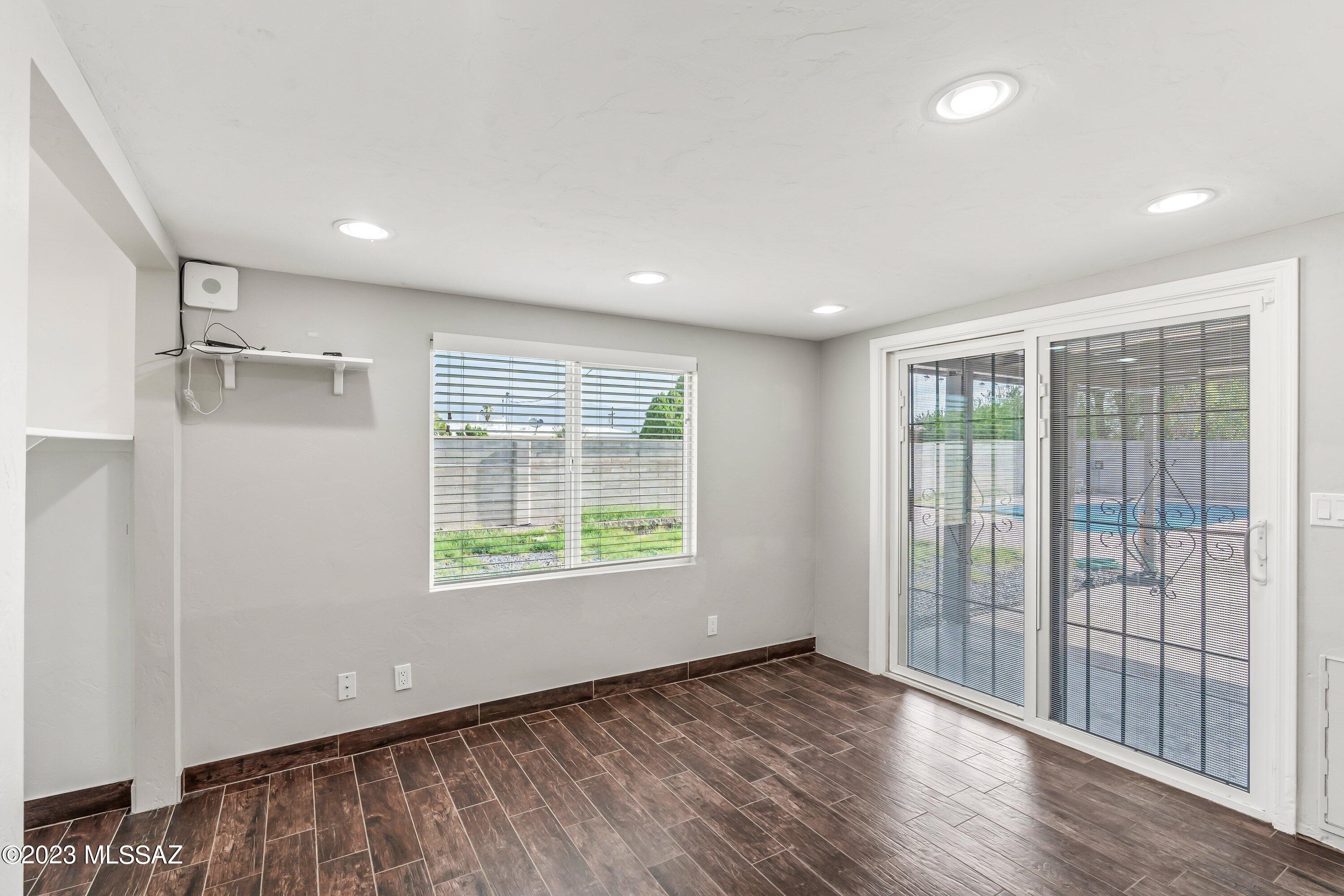 Centennial Park (1-160) - Residential