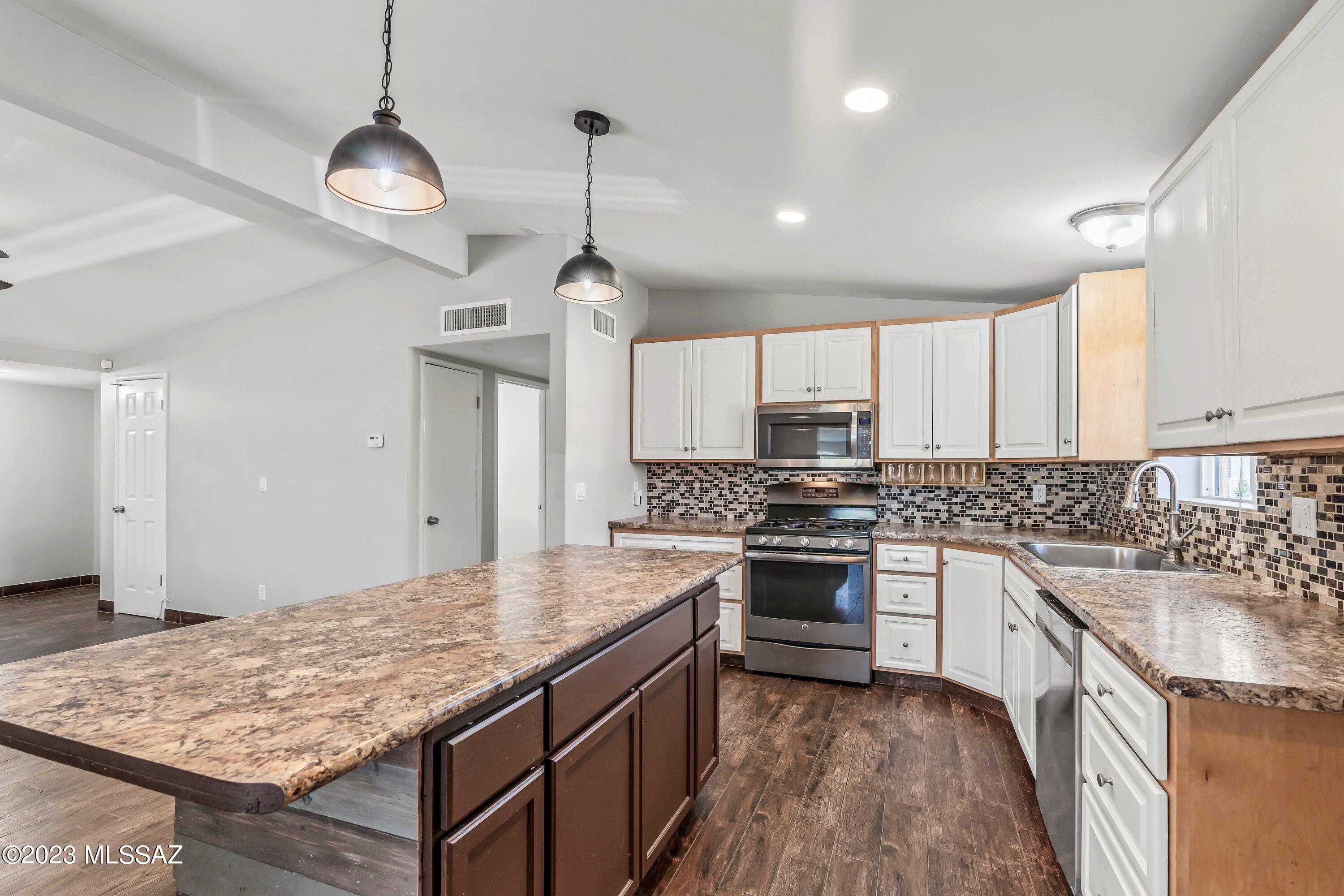 Centennial Park (1-160) - Residential