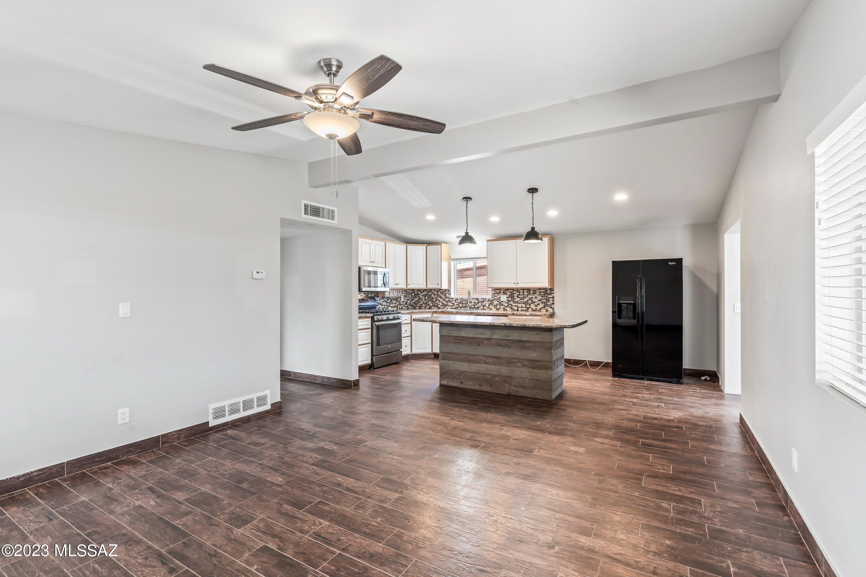 Centennial Park (1-160) - Residential