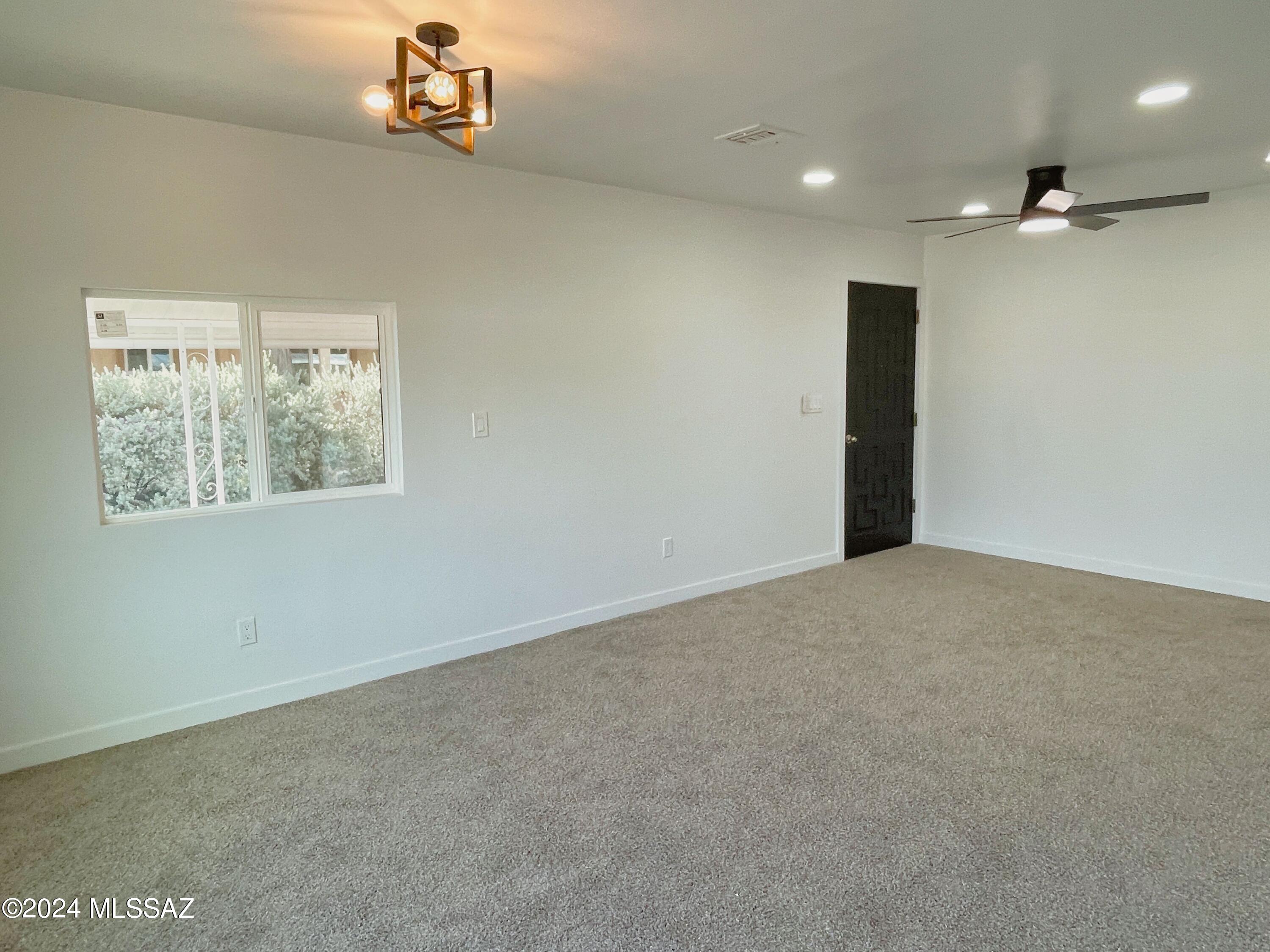 Tucson Est 6 - Residential Lease