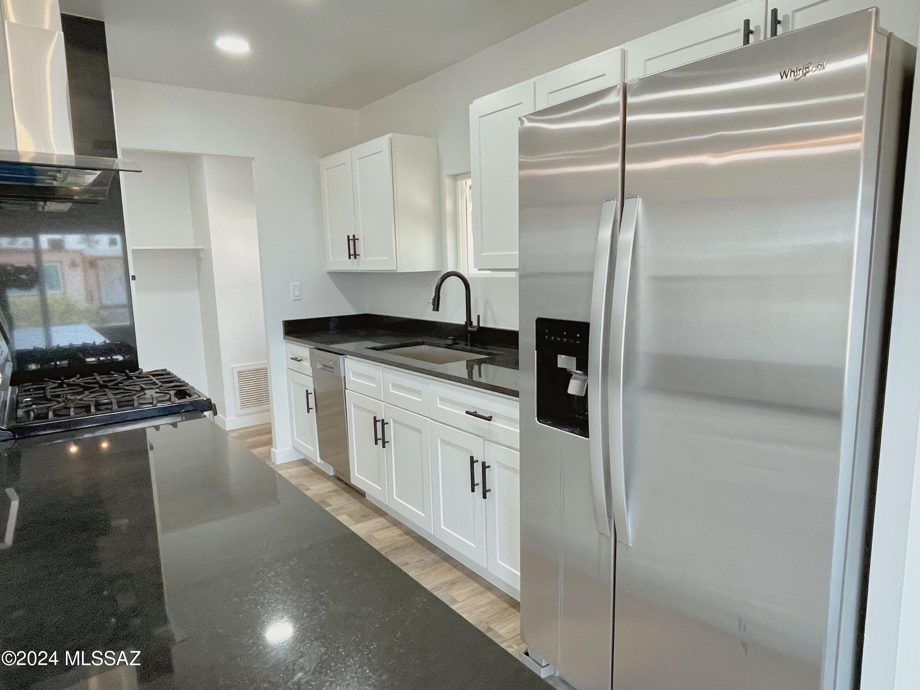 Tucson Est 6 - Residential Lease
