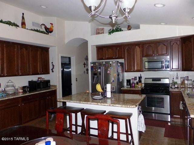 Rancho Del Lago (1-100) - Residential Lease