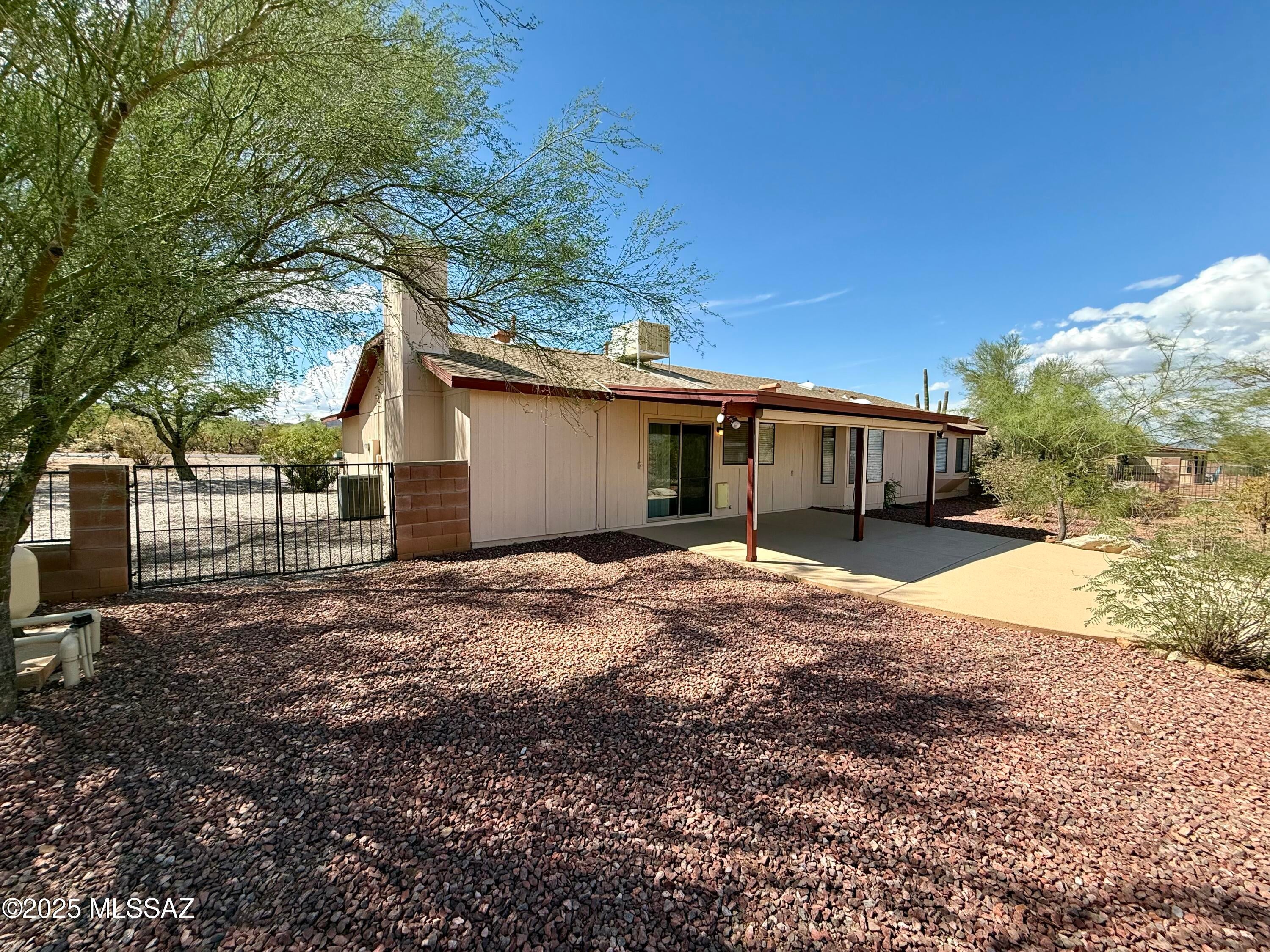 Del Cerro Estates (1-26) - Residential Lease