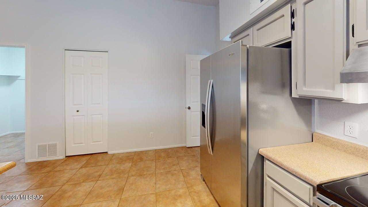 Del Cerro Estates (1-26) - Residential Lease