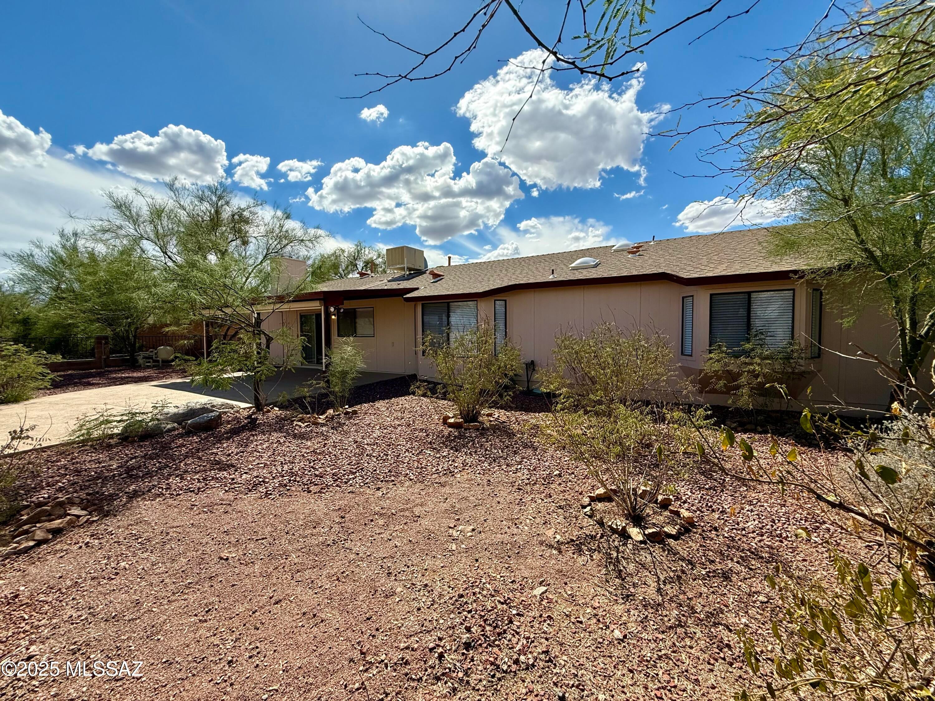 Del Cerro Estates (1-26) - Residential Lease