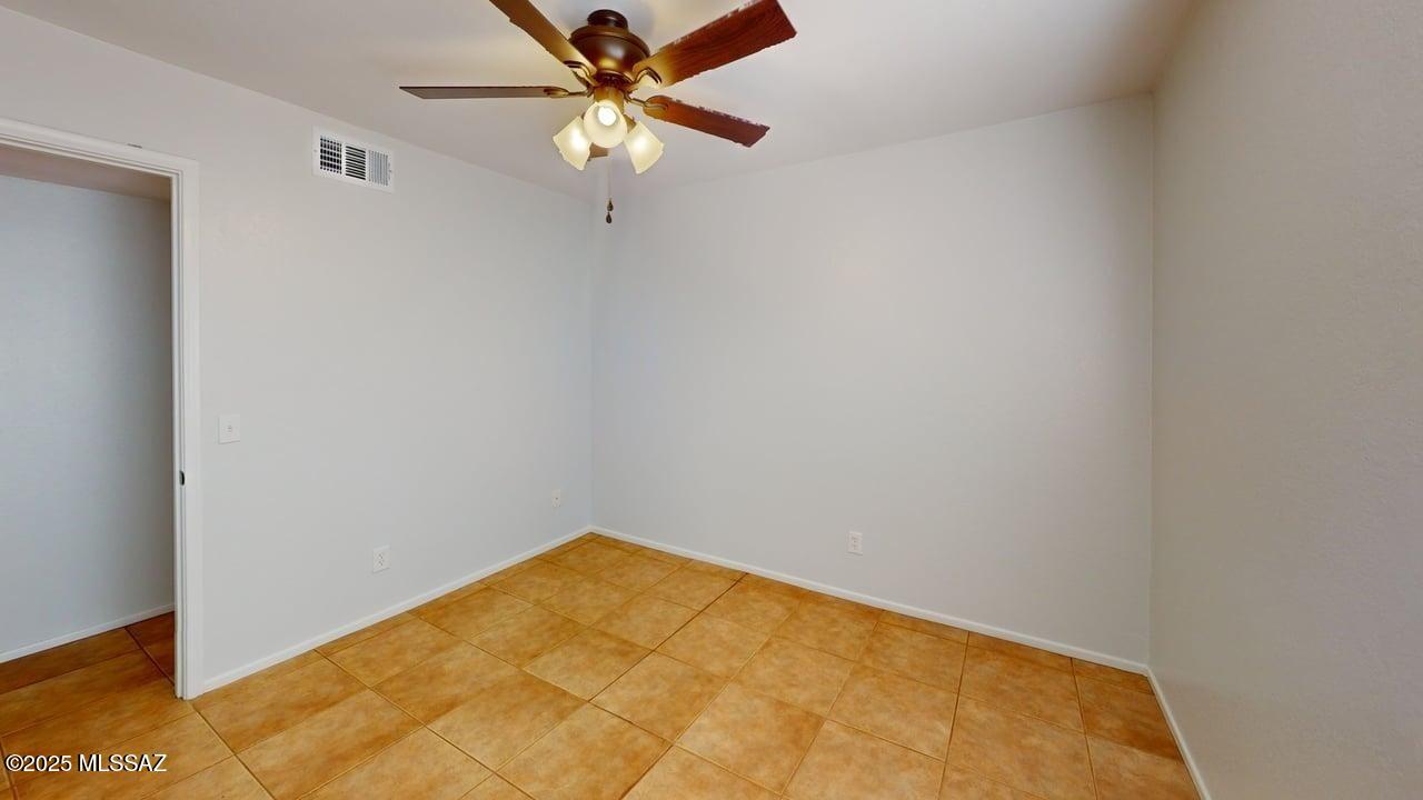 Del Cerro Estates (1-26) - Residential Lease
